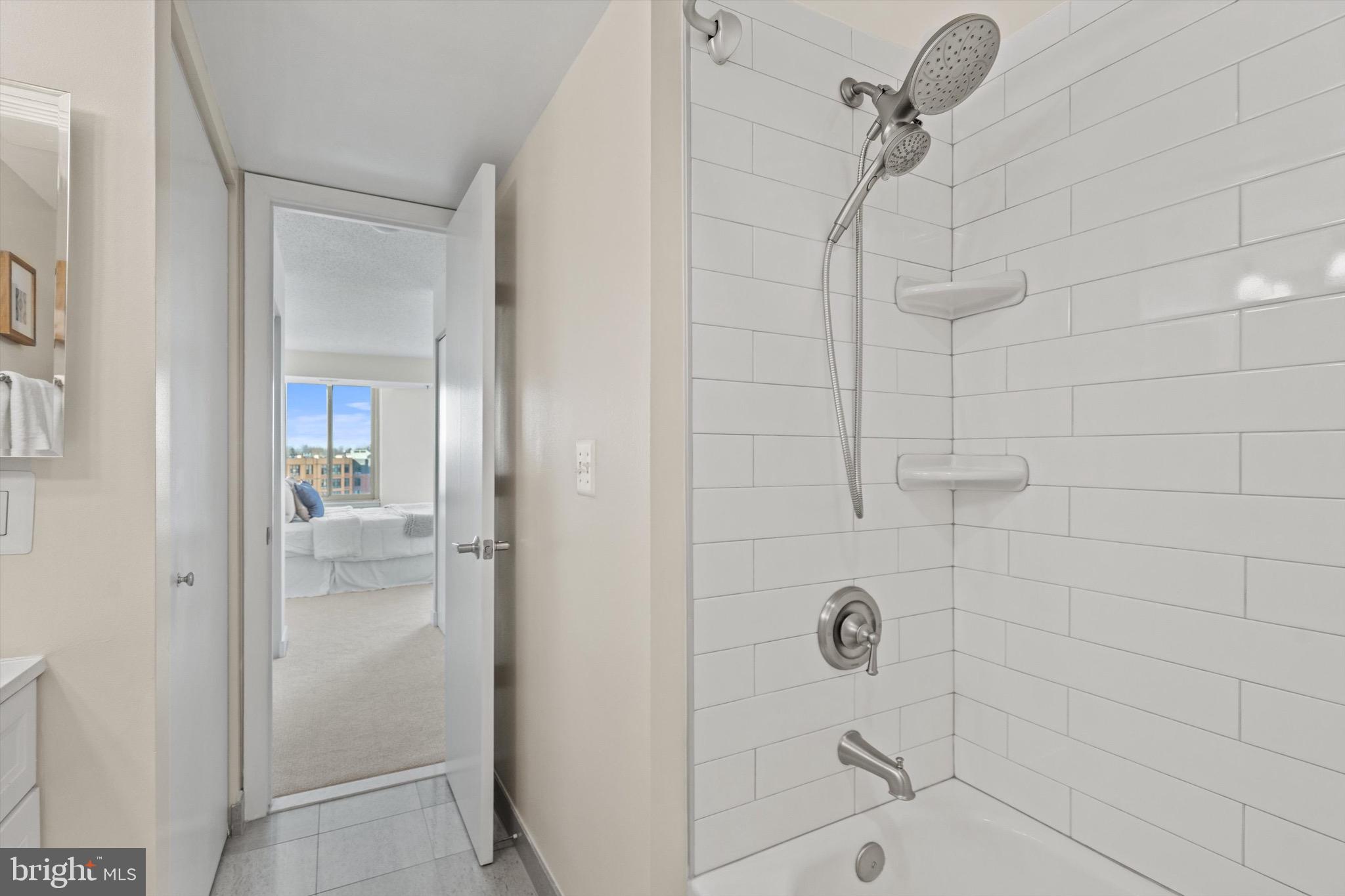 THE CHASE AT BETHESDA - Residential