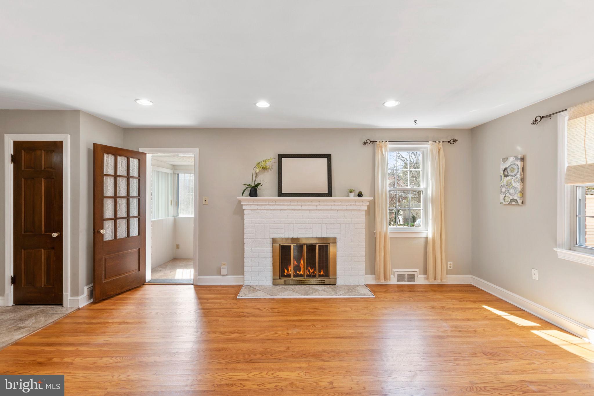 AURORA HILLS - Residential