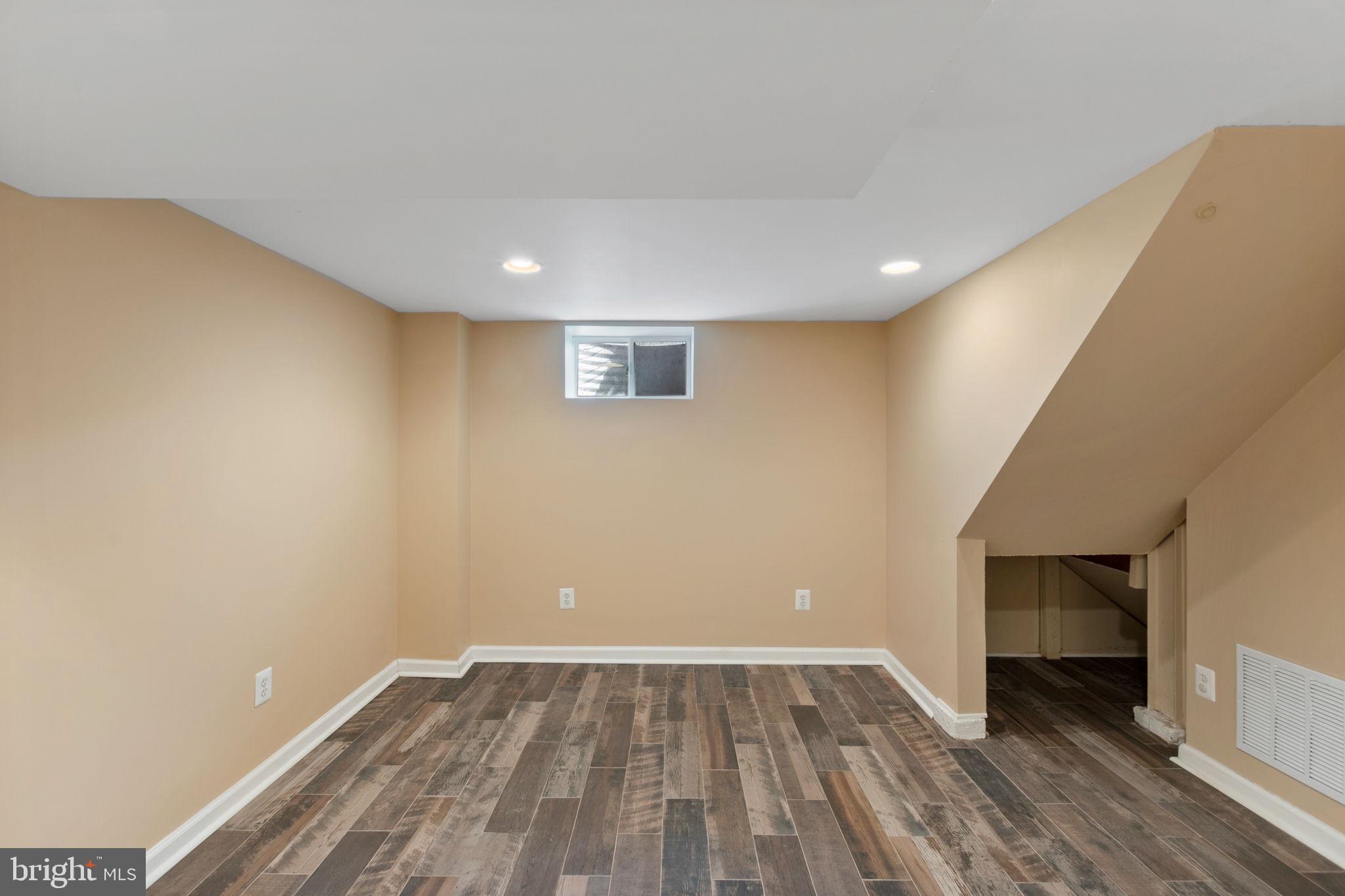 AURORA HILLS - Residential