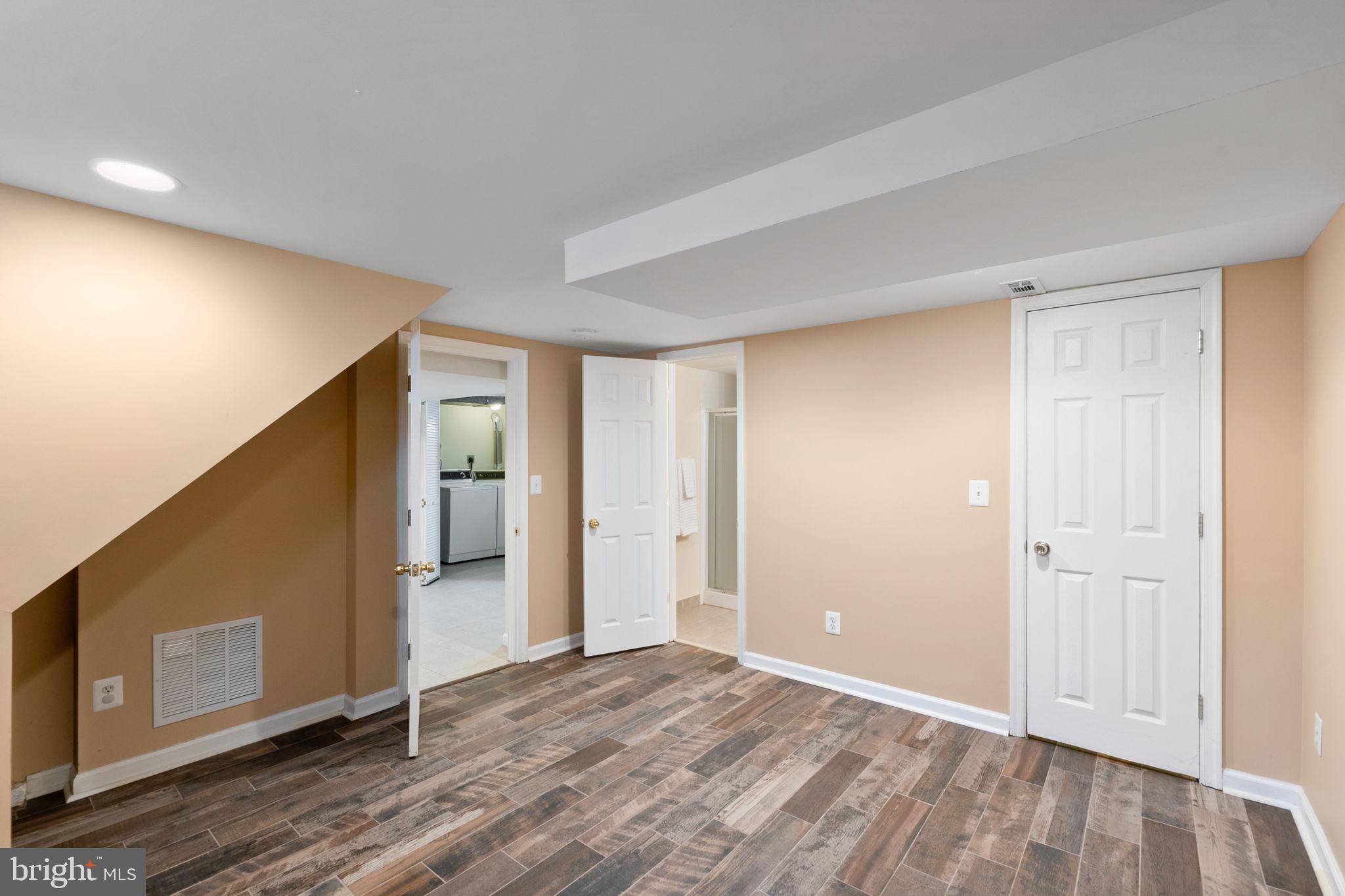 AURORA HILLS - Residential