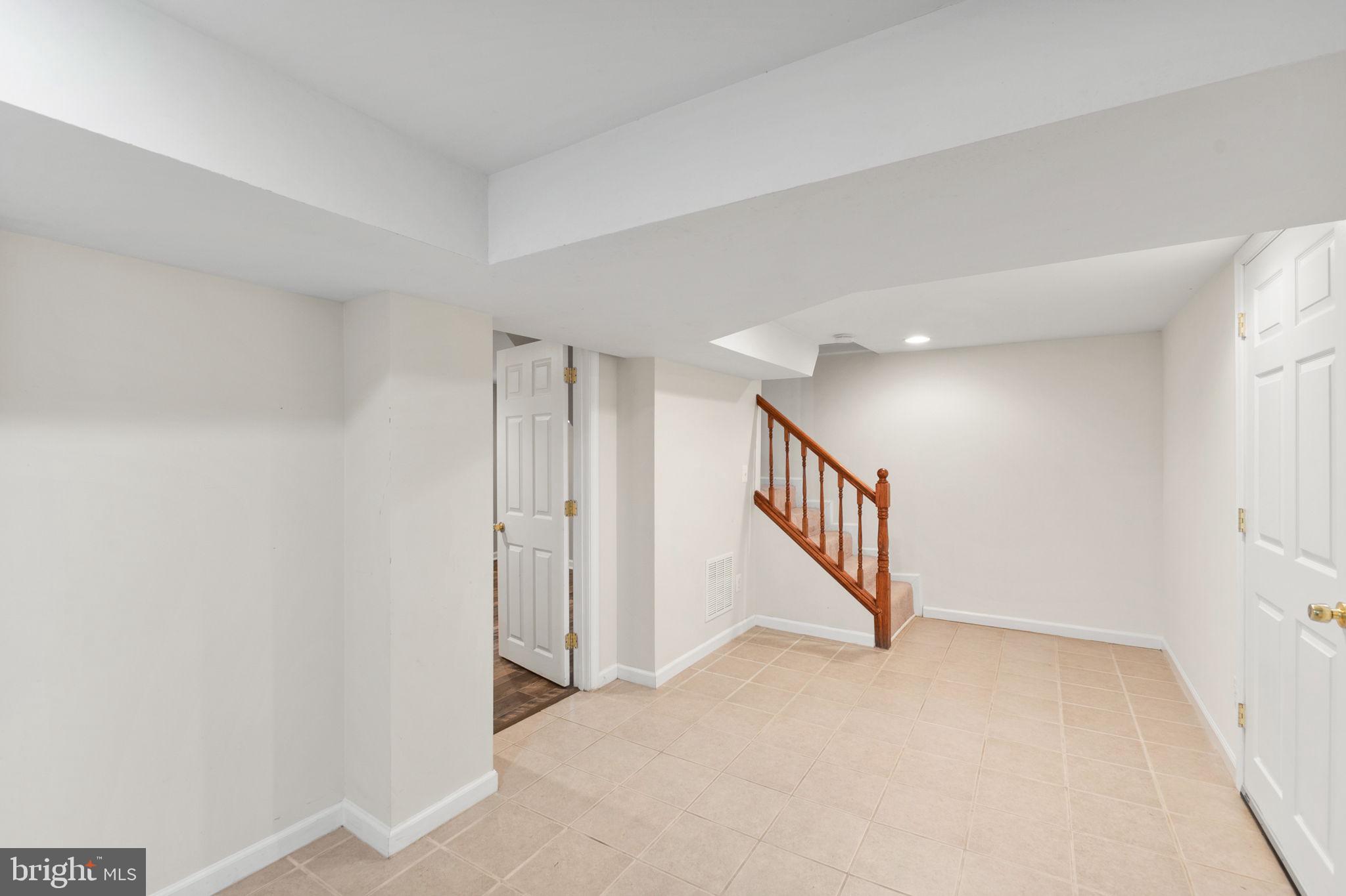 AURORA HILLS - Residential