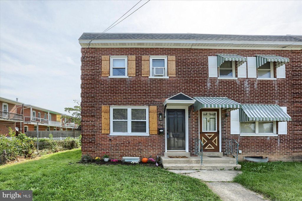 Photo of 816 LAFAYETTE ST, LANCASTER, PA 17603 (MLS # PALA2041198)
