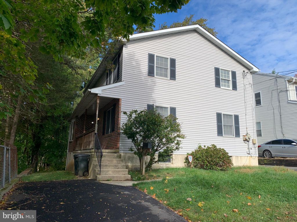 Photo of 1844 Shallcross Avenue, FOLCROFT, PA 19032 (MLS # PADE2102460)