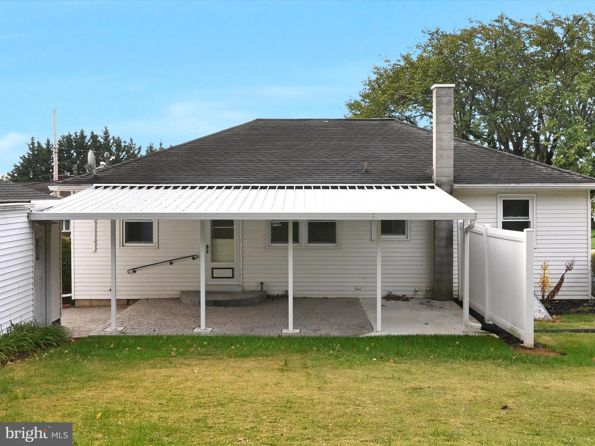 Lancaster, Pennsylvania 17602, United States, 3 Bedrooms Bedrooms, ,1 BathroomBathrooms,Residential,Coming Soon,231182