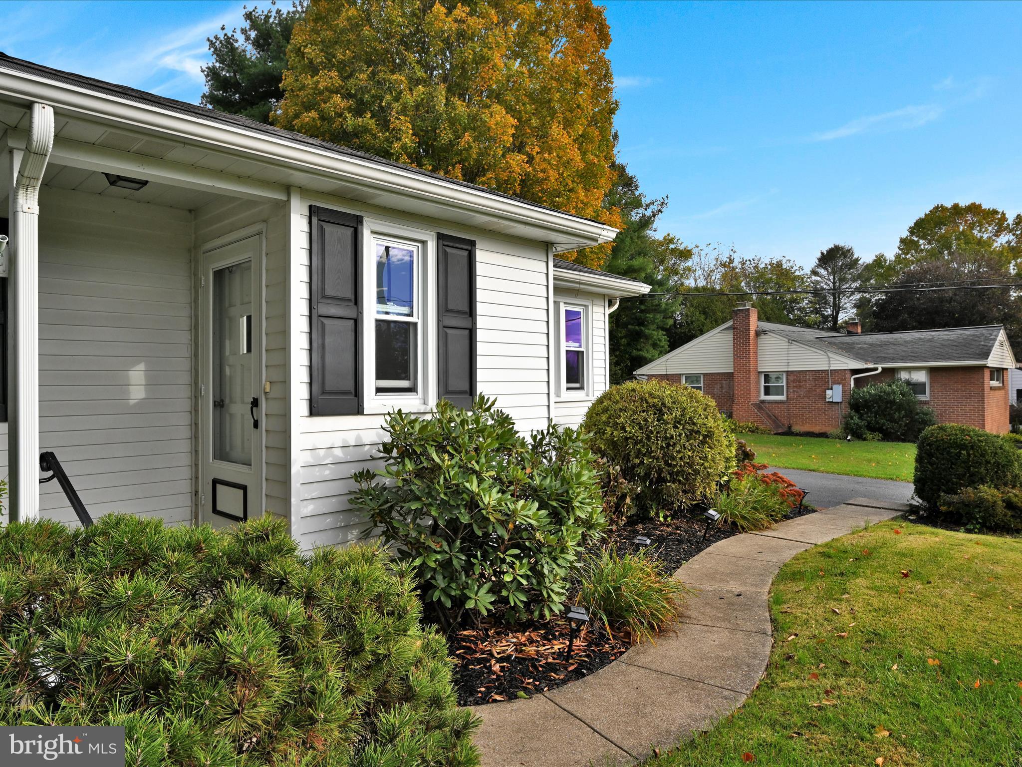 1721 WINDY HILL ROAD