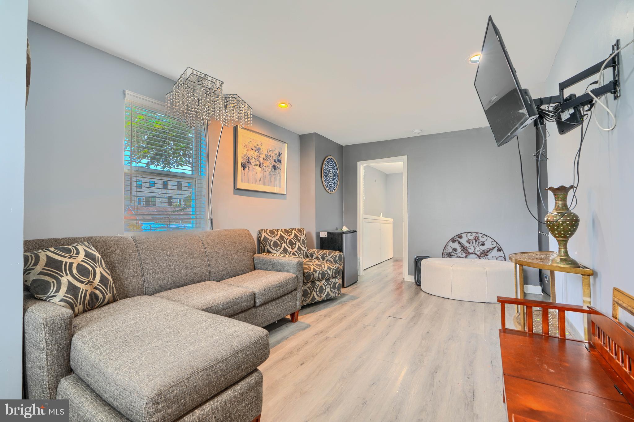 CROSIER GARDENS - Residential