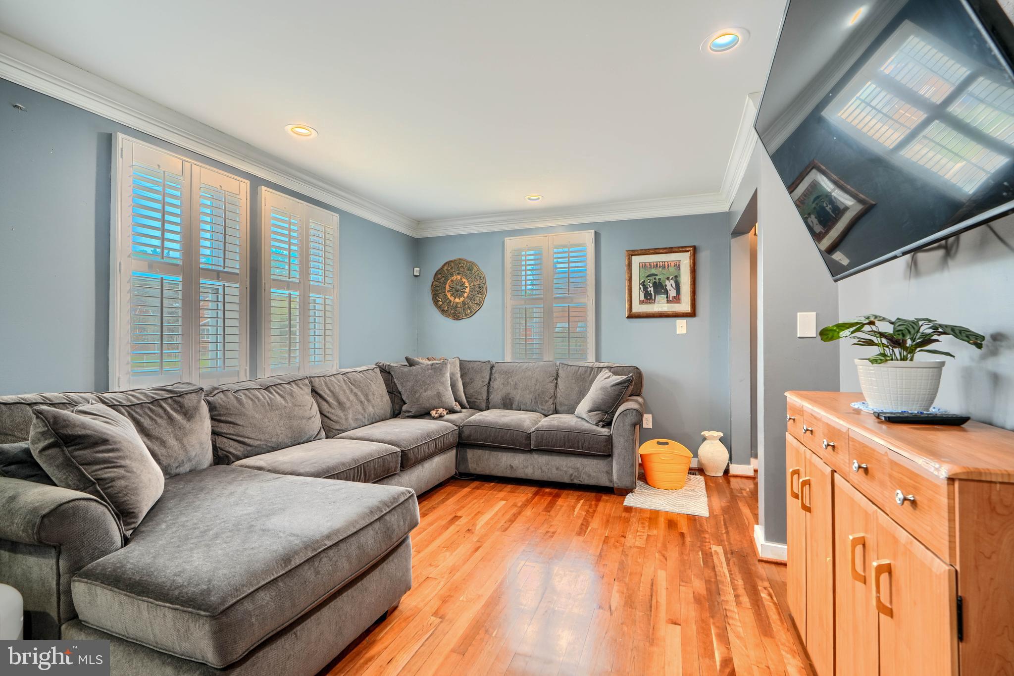 CROSIER GARDENS - Residential