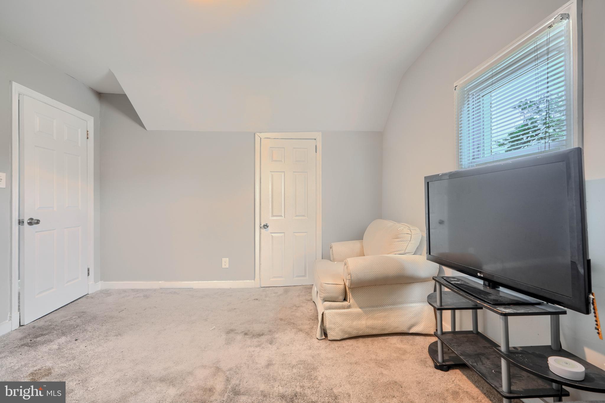 CROSIER GARDENS - Residential