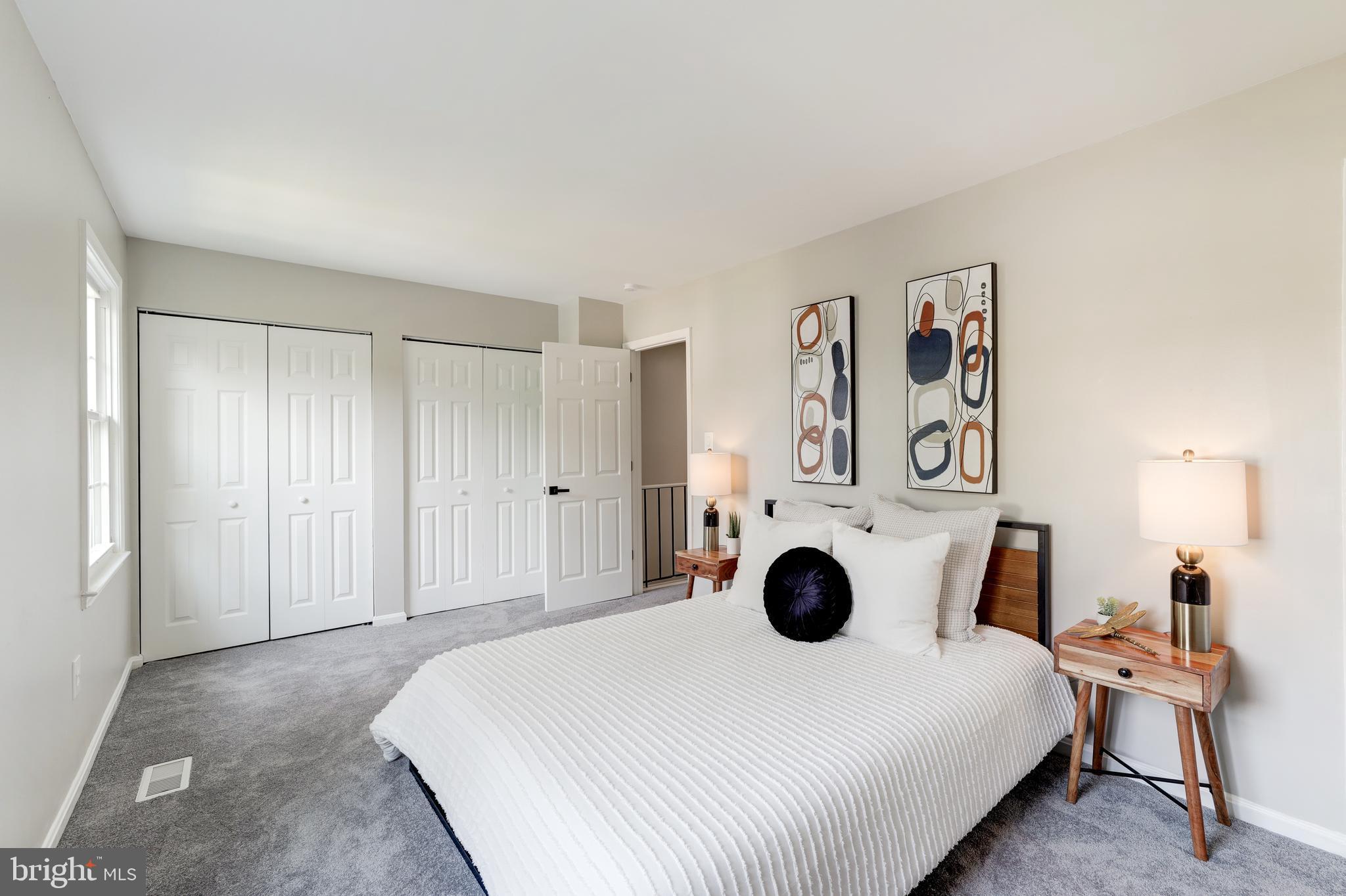 THOUSAND OAKS - Residential