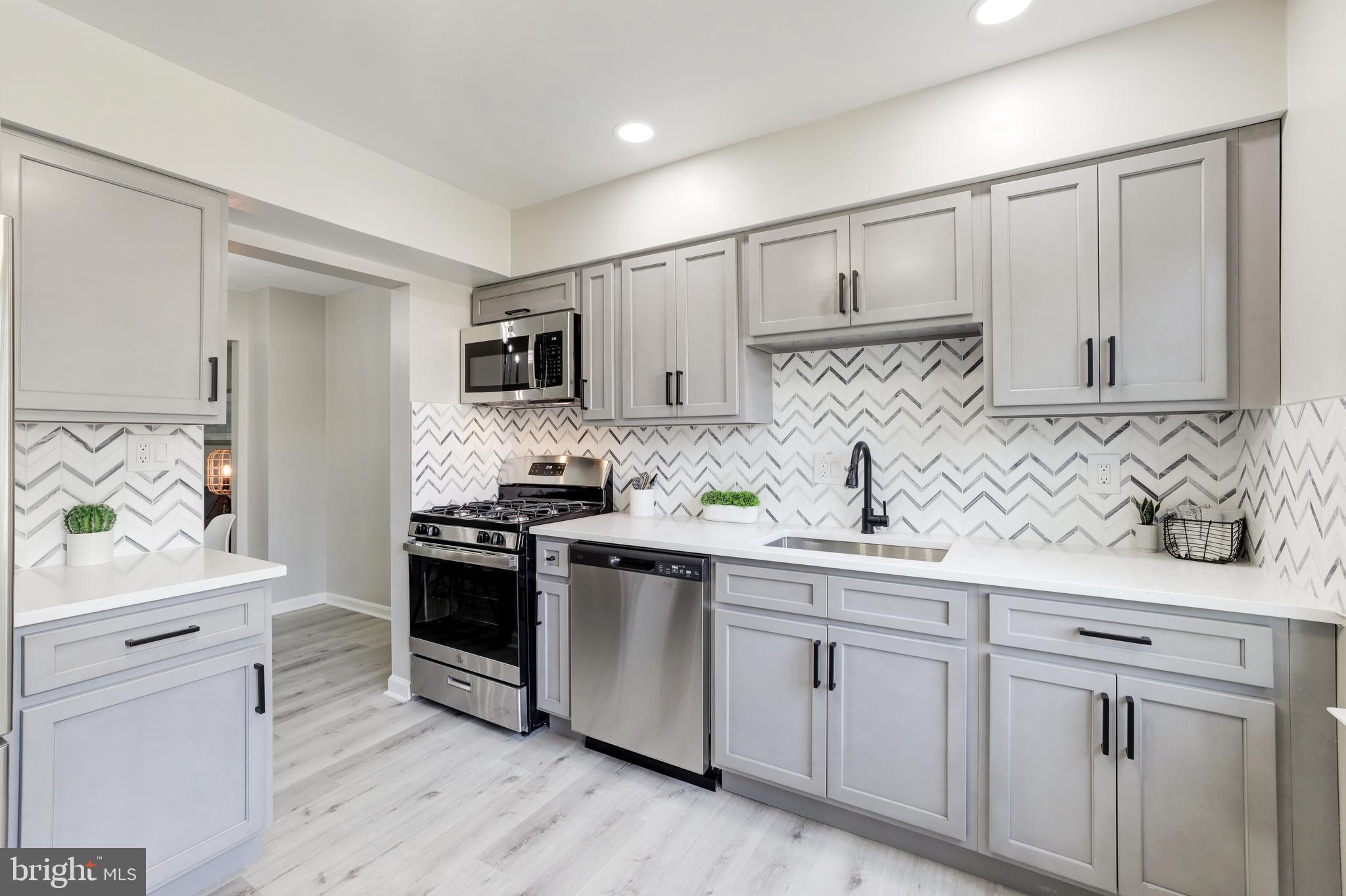 THOUSAND OAKS - Residential