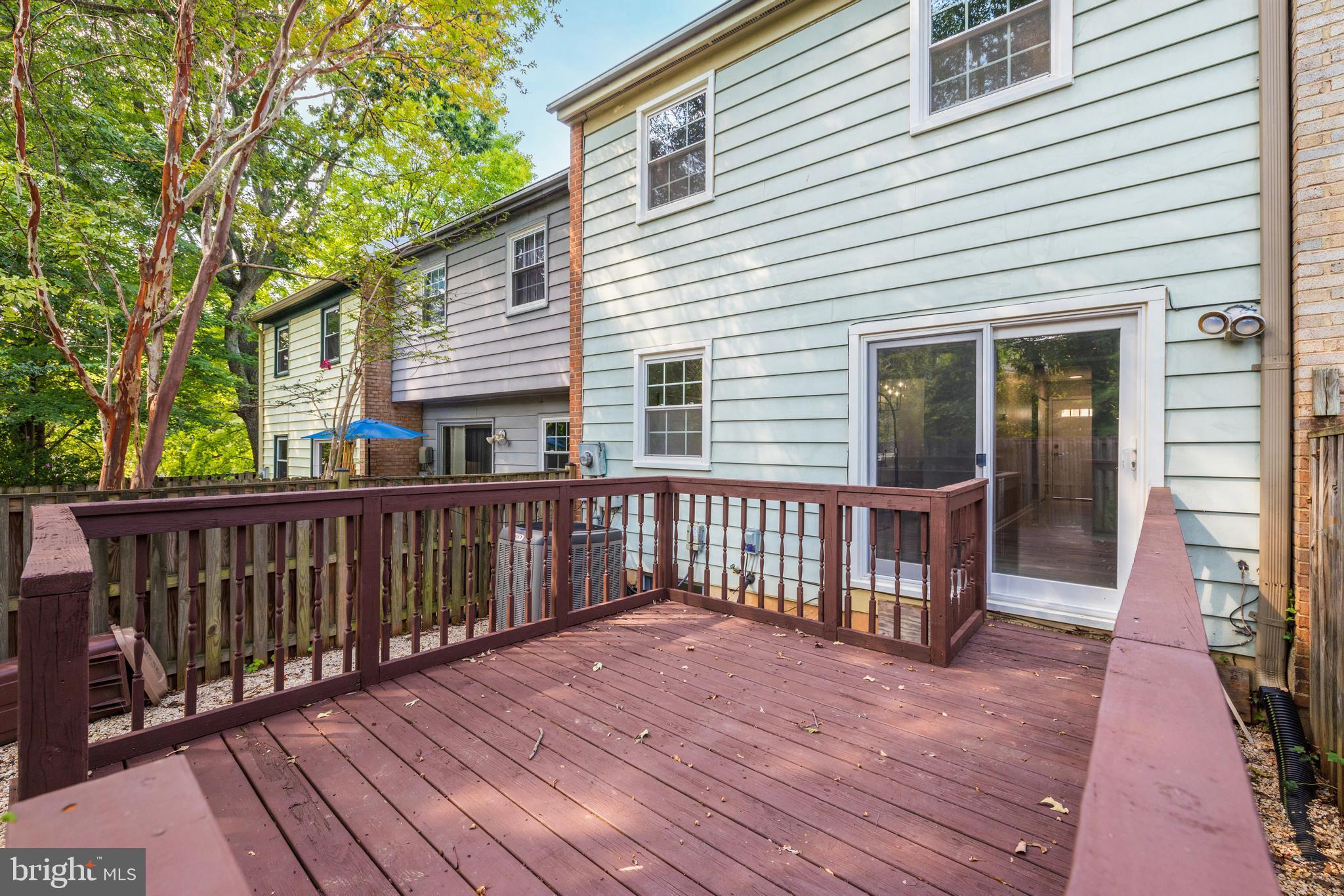 THOUSAND OAKS - Residential