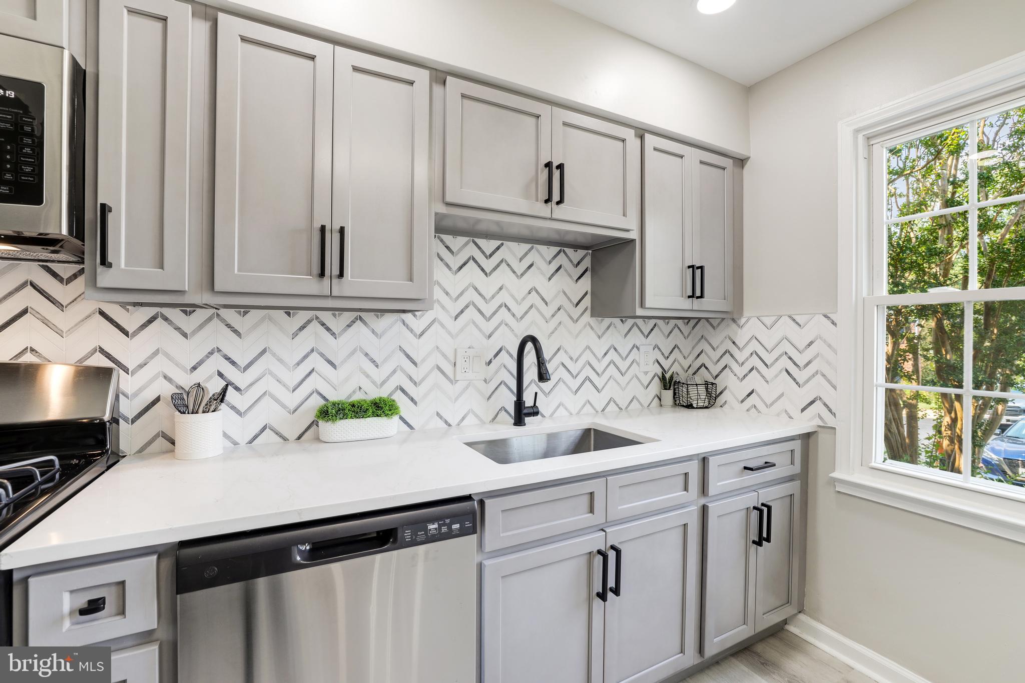 THOUSAND OAKS - Residential