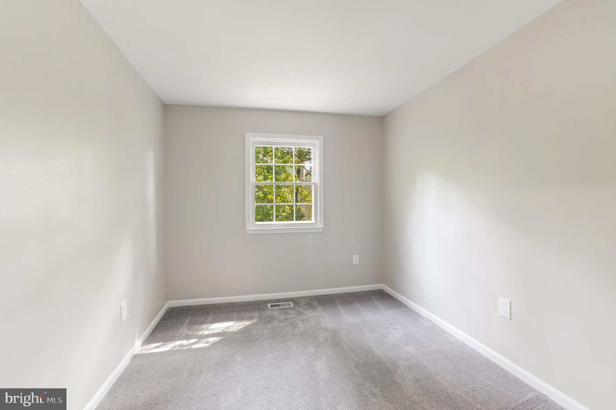 THOUSAND OAKS - Residential