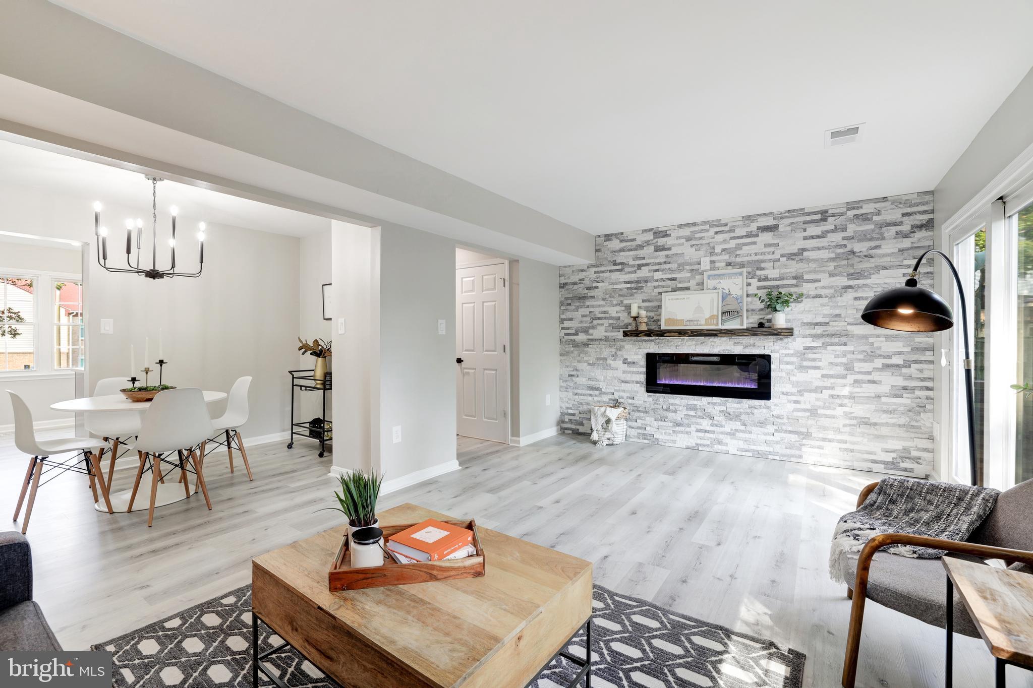 THOUSAND OAKS - Residential