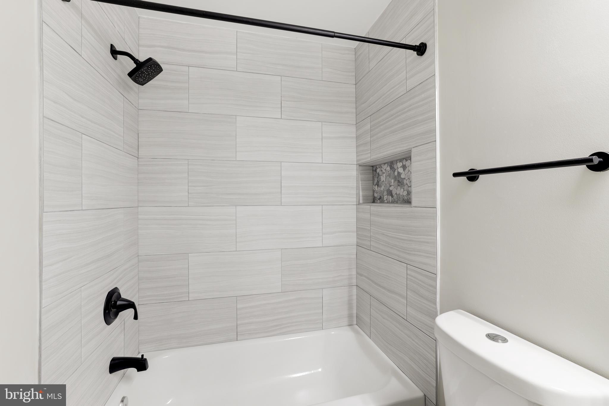 THOUSAND OAKS - Residential