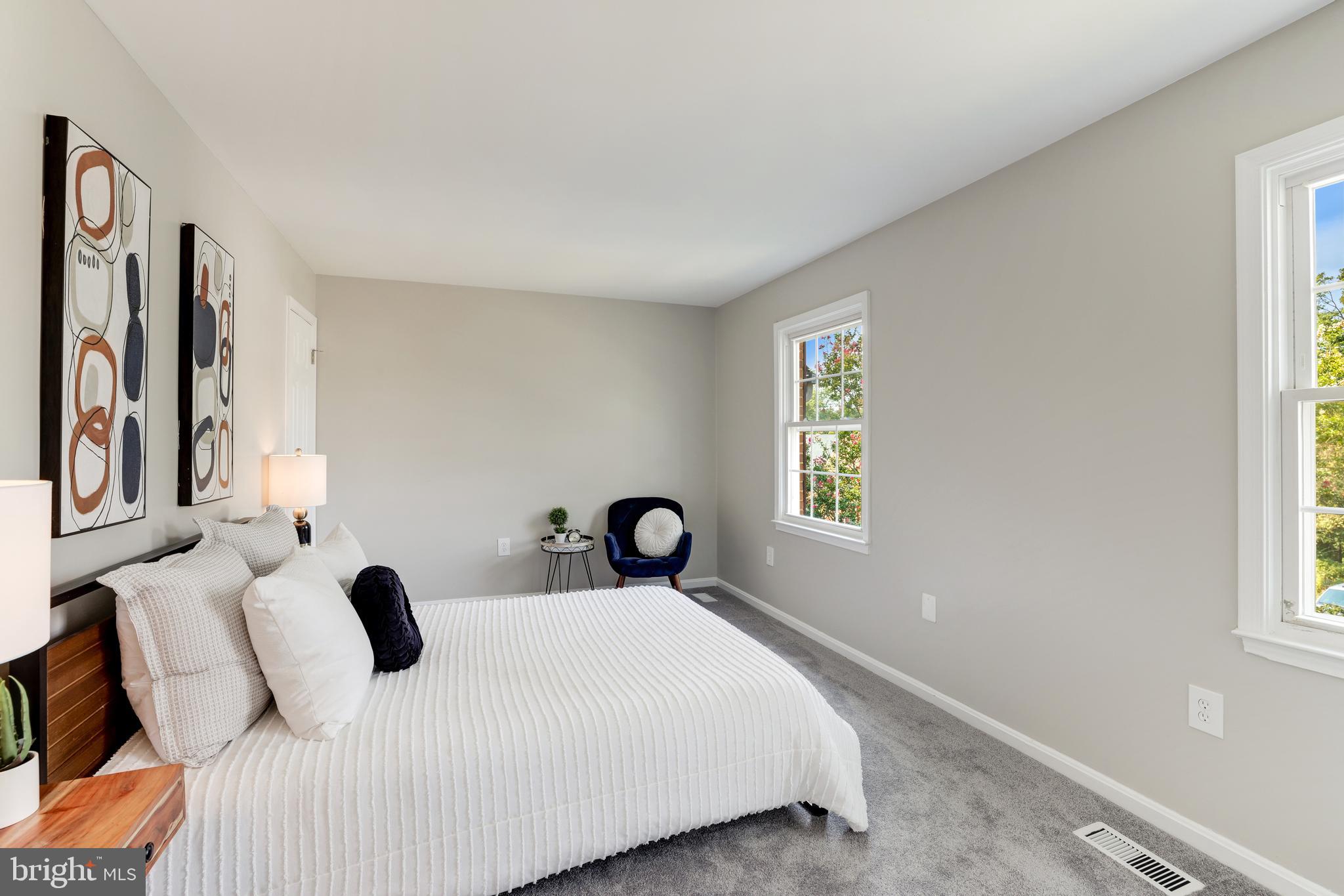 THOUSAND OAKS - Residential