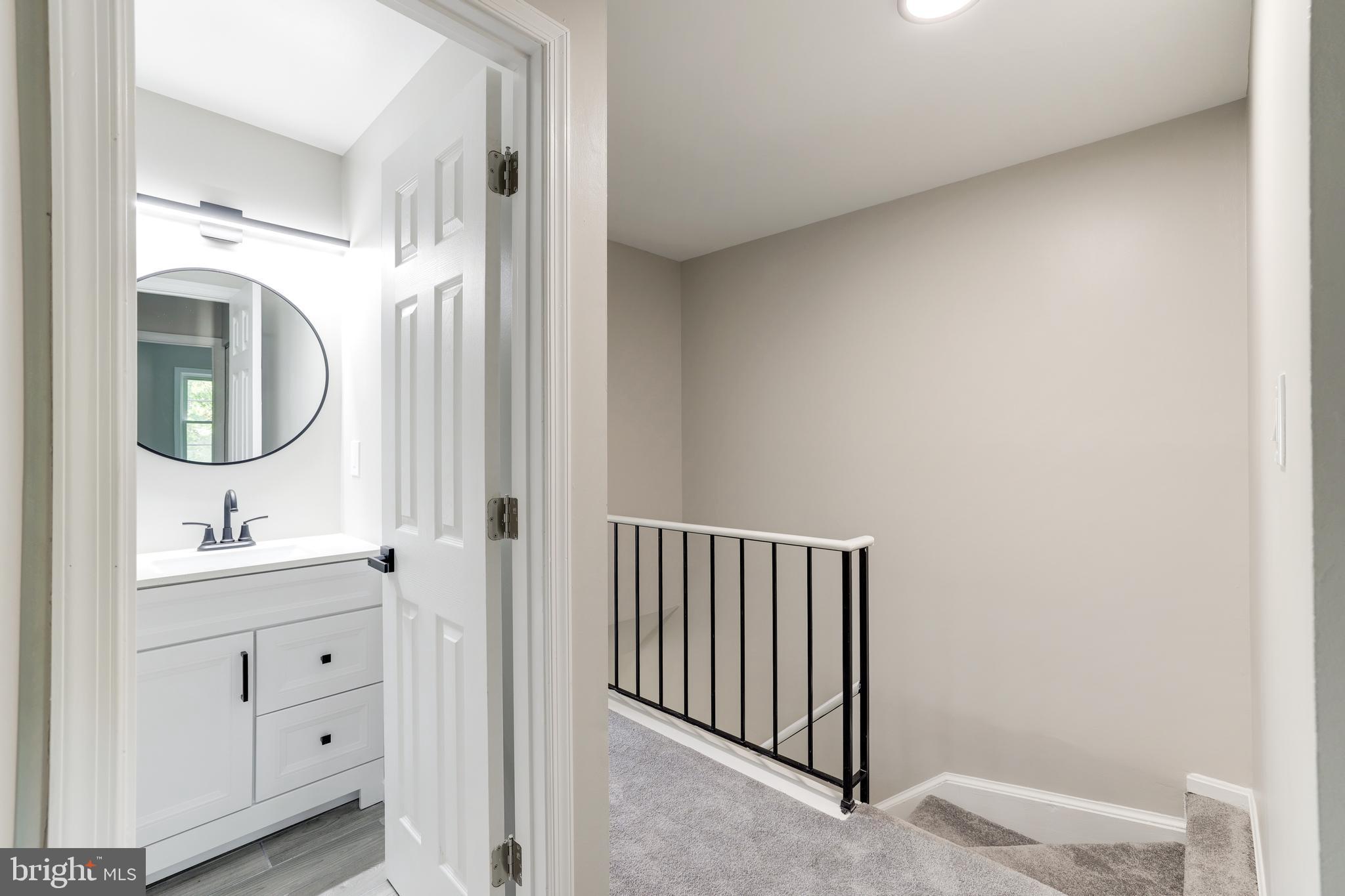 THOUSAND OAKS - Residential