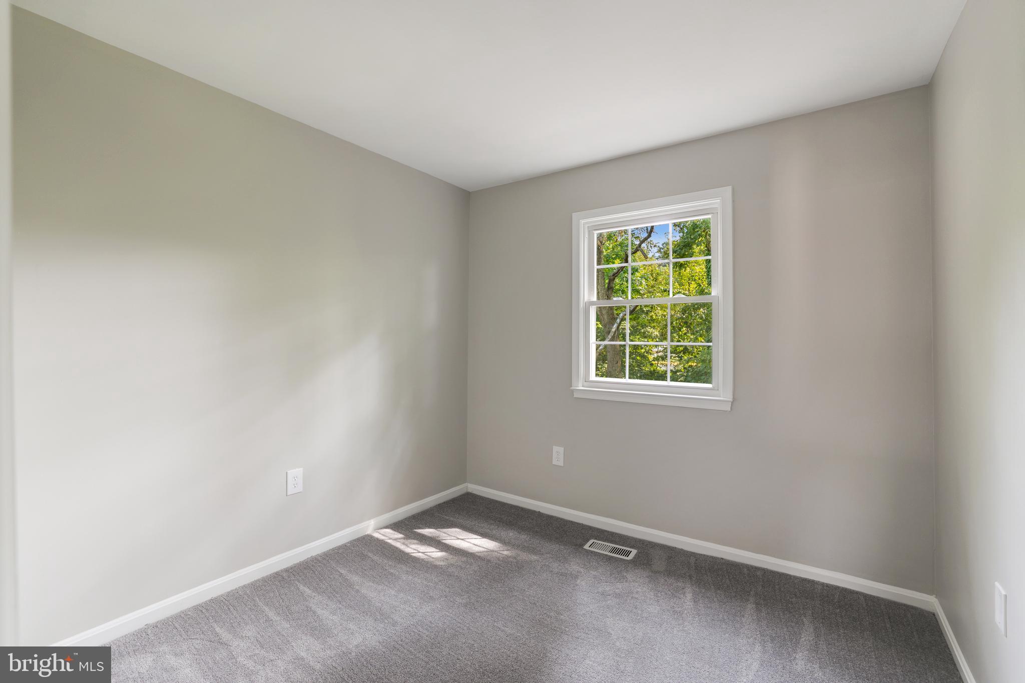 THOUSAND OAKS - Residential