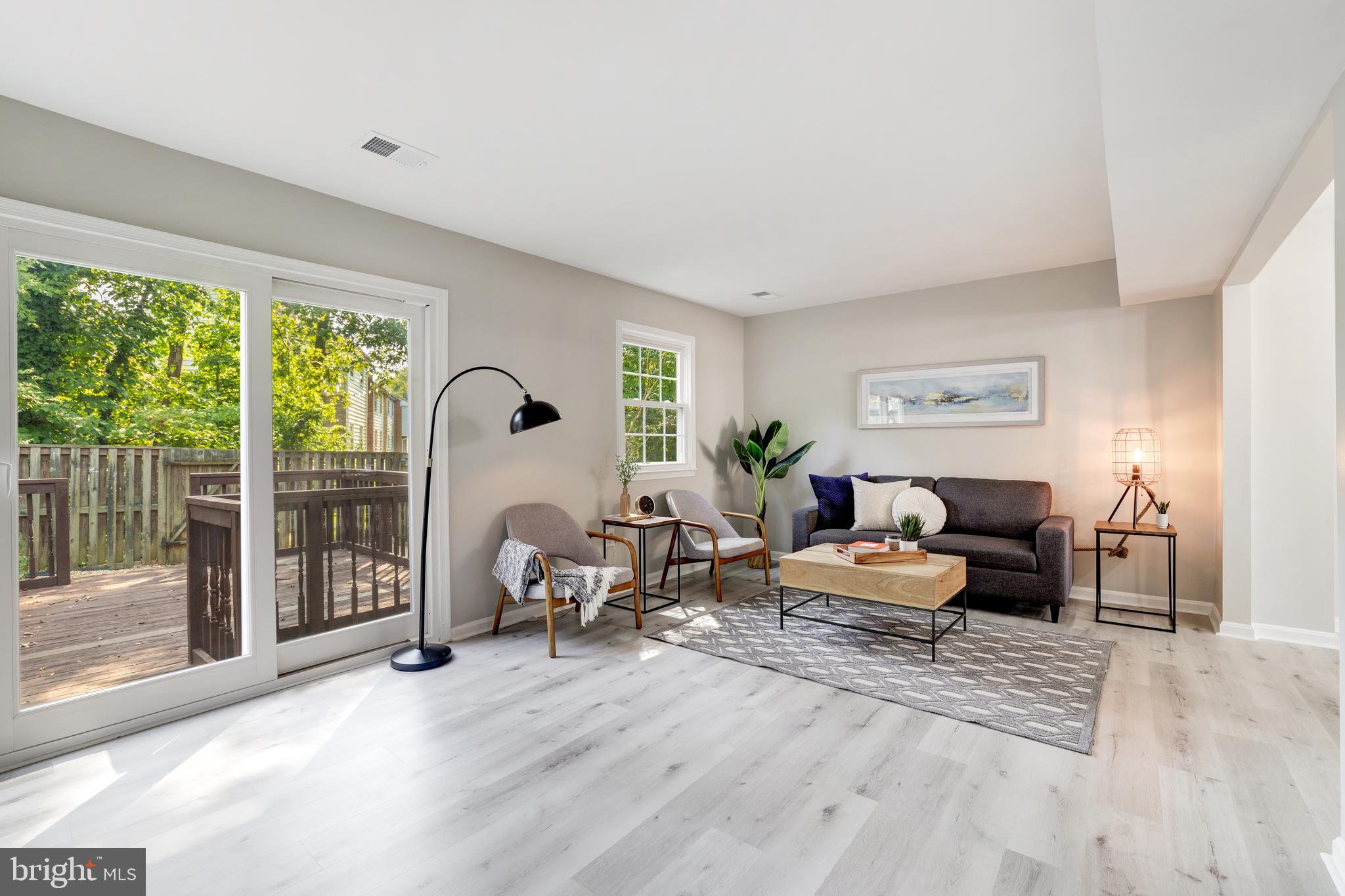 THOUSAND OAKS - Residential