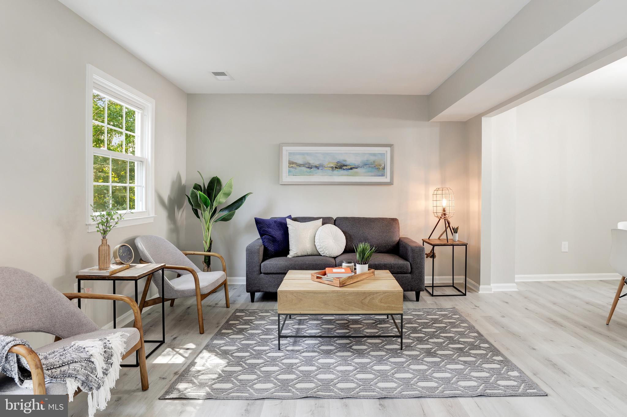 THOUSAND OAKS - Residential