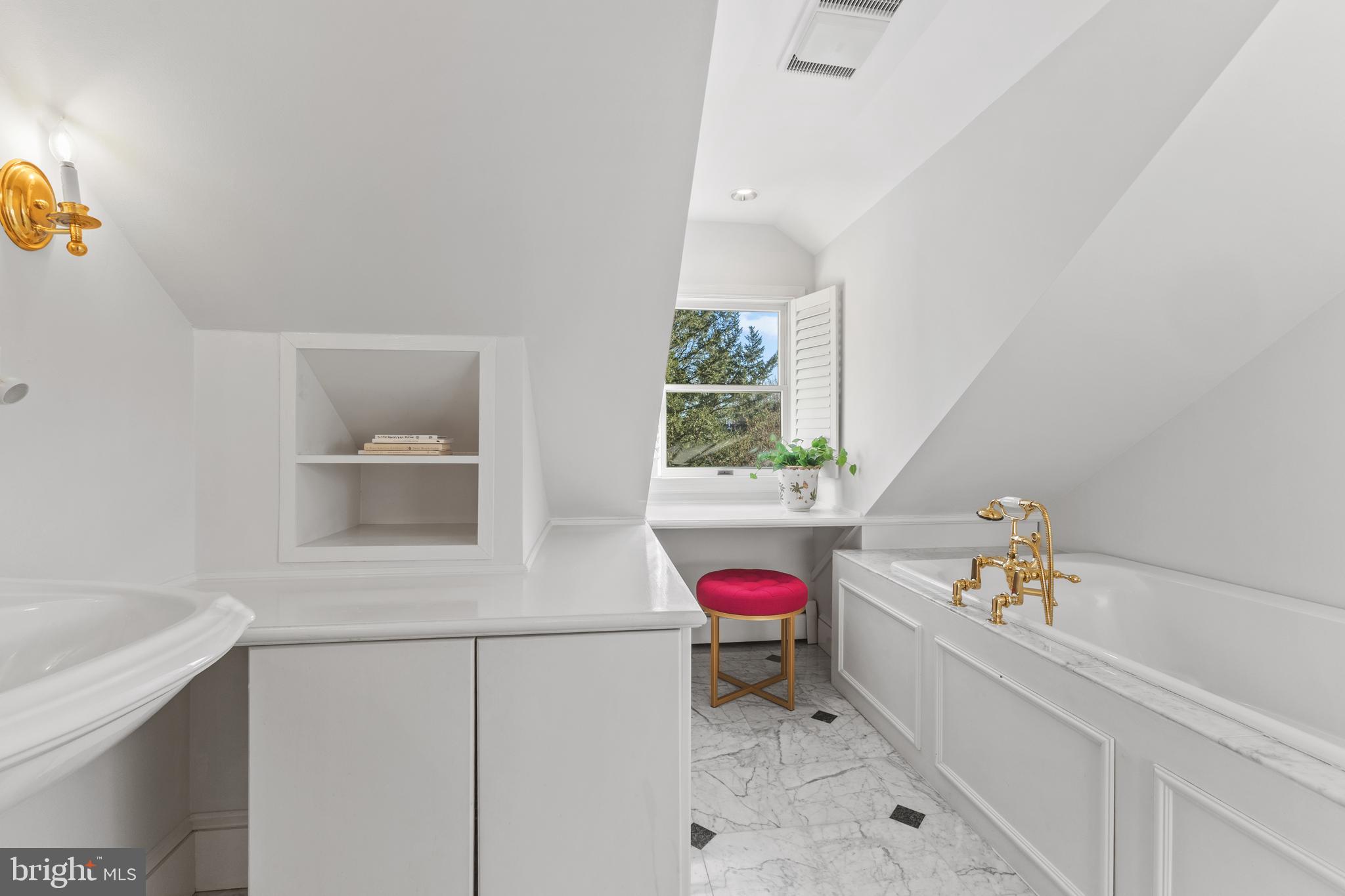 JEFFERSON PARK - Residential