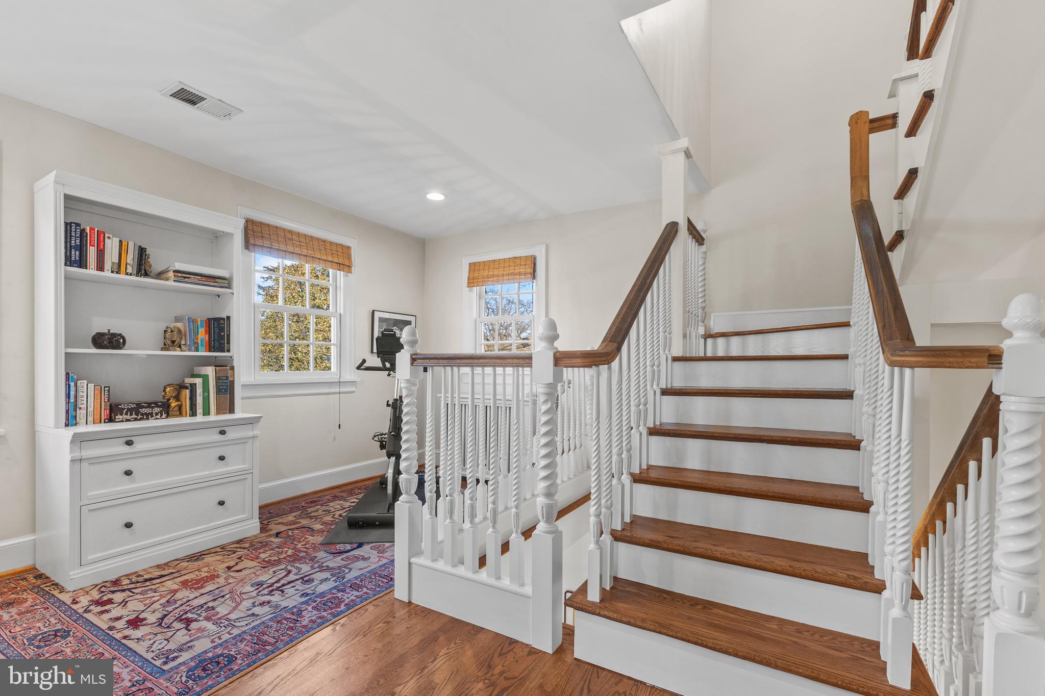 JEFFERSON PARK - Residential