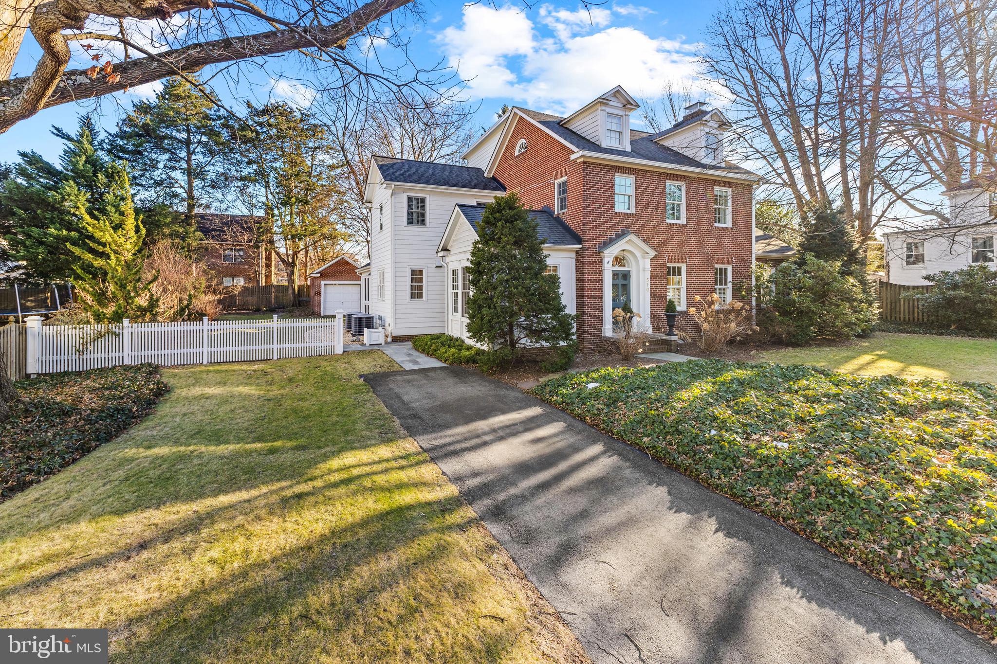 JEFFERSON PARK - Residential