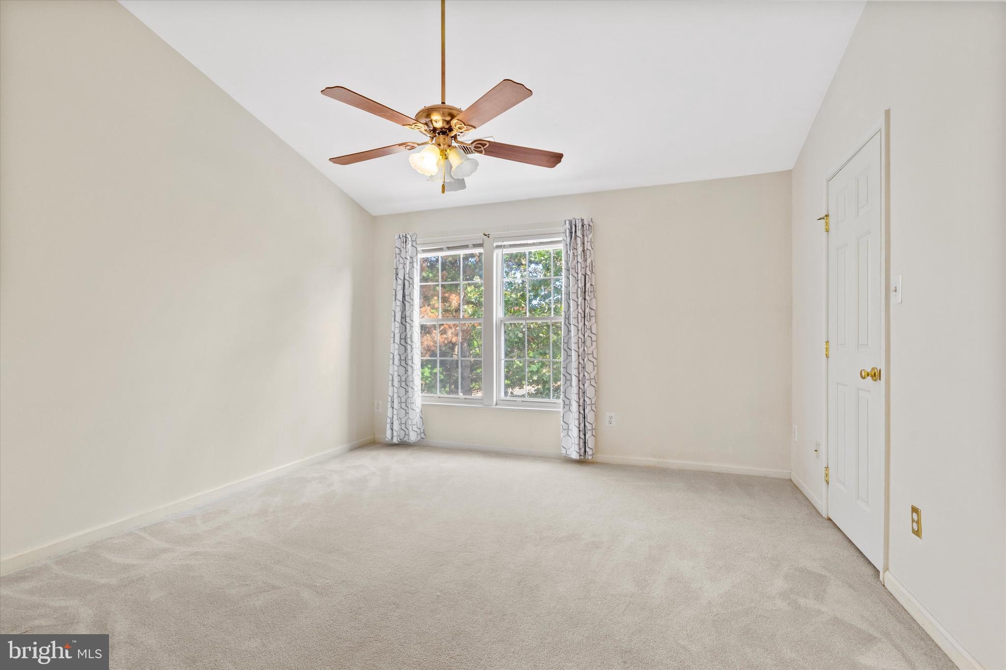 KINGSTOWNE - Residential