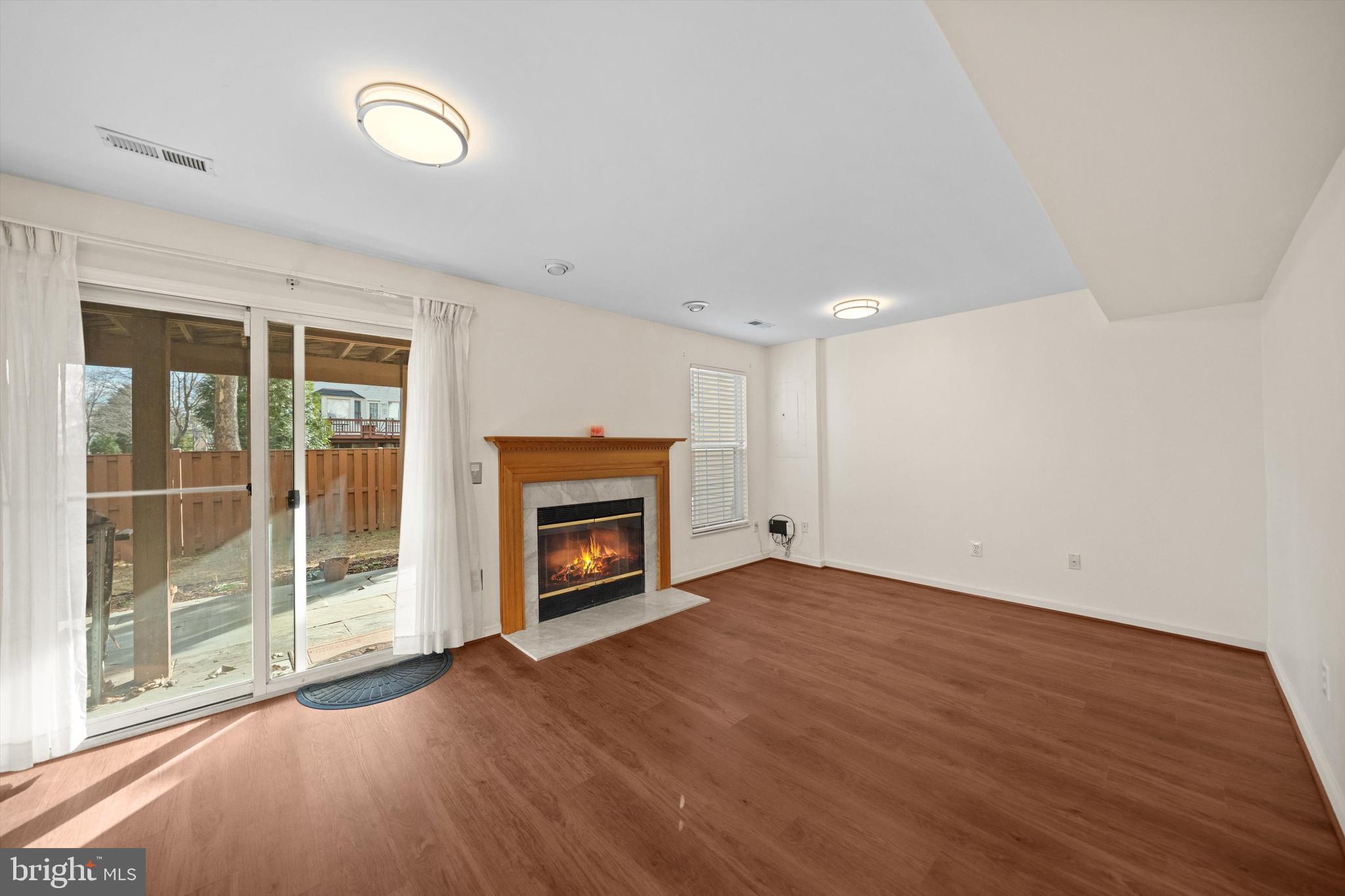 KINGSTOWNE - Residential