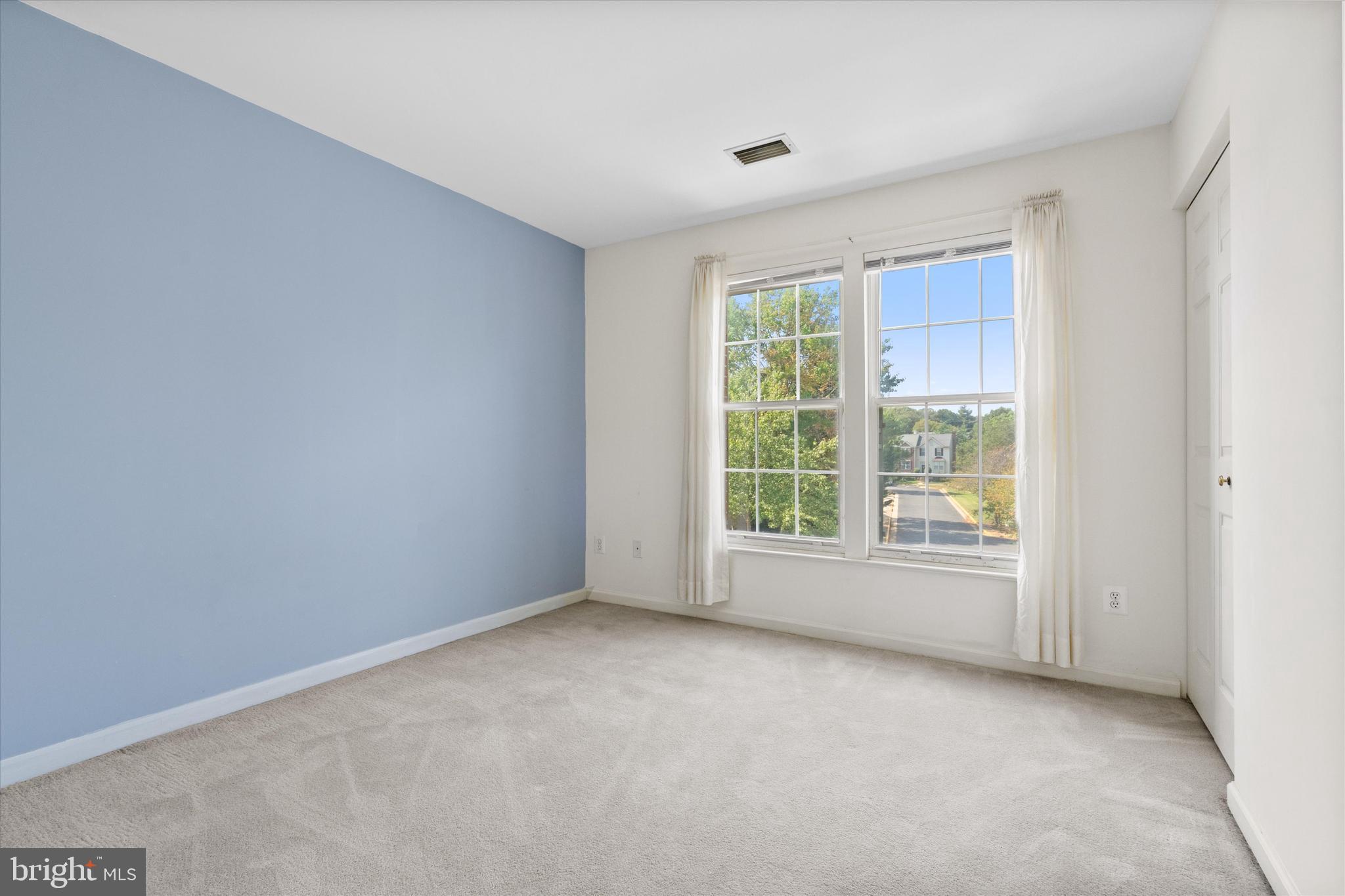 KINGSTOWNE - Residential