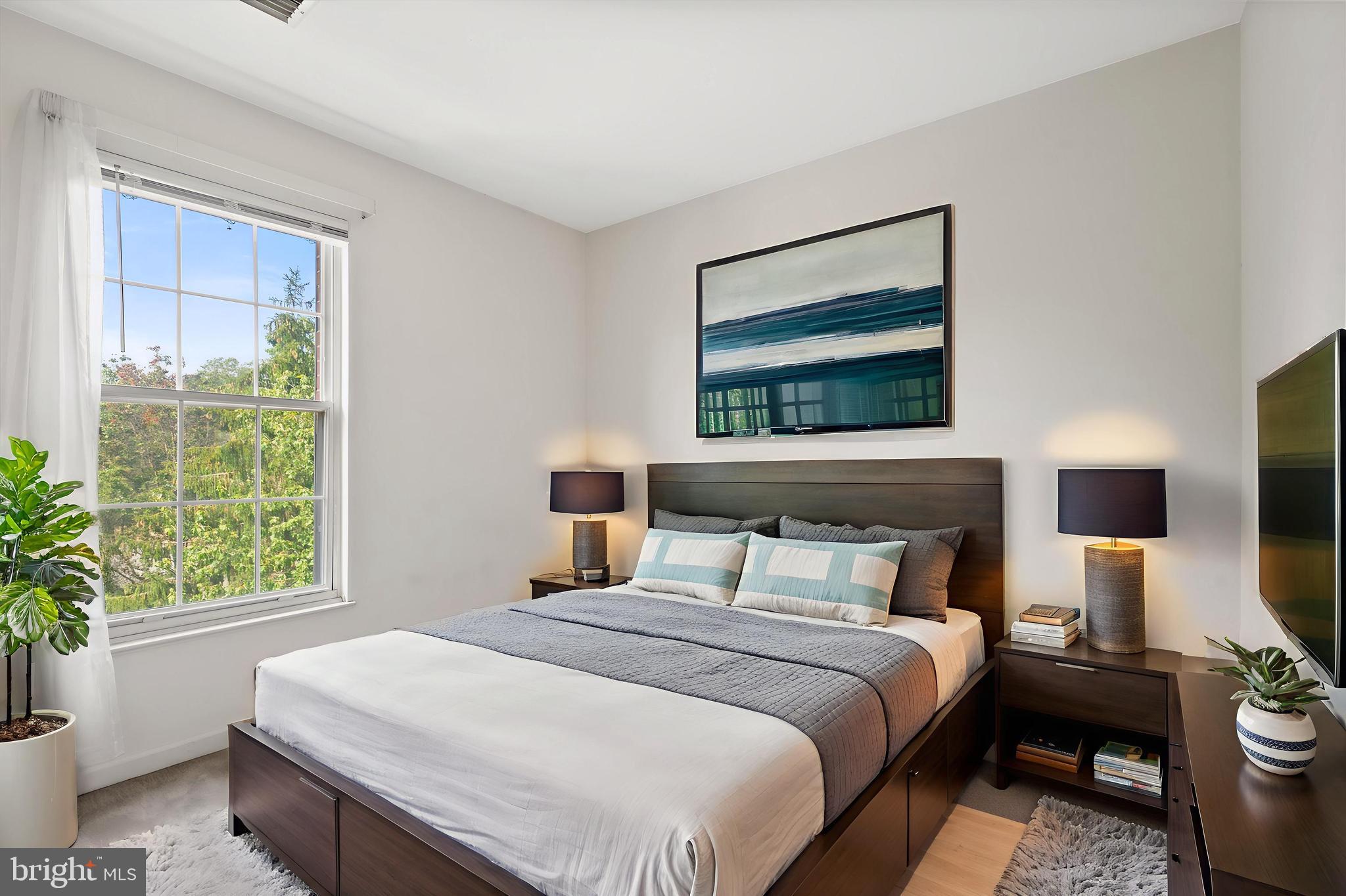 KINGSTOWNE - Residential