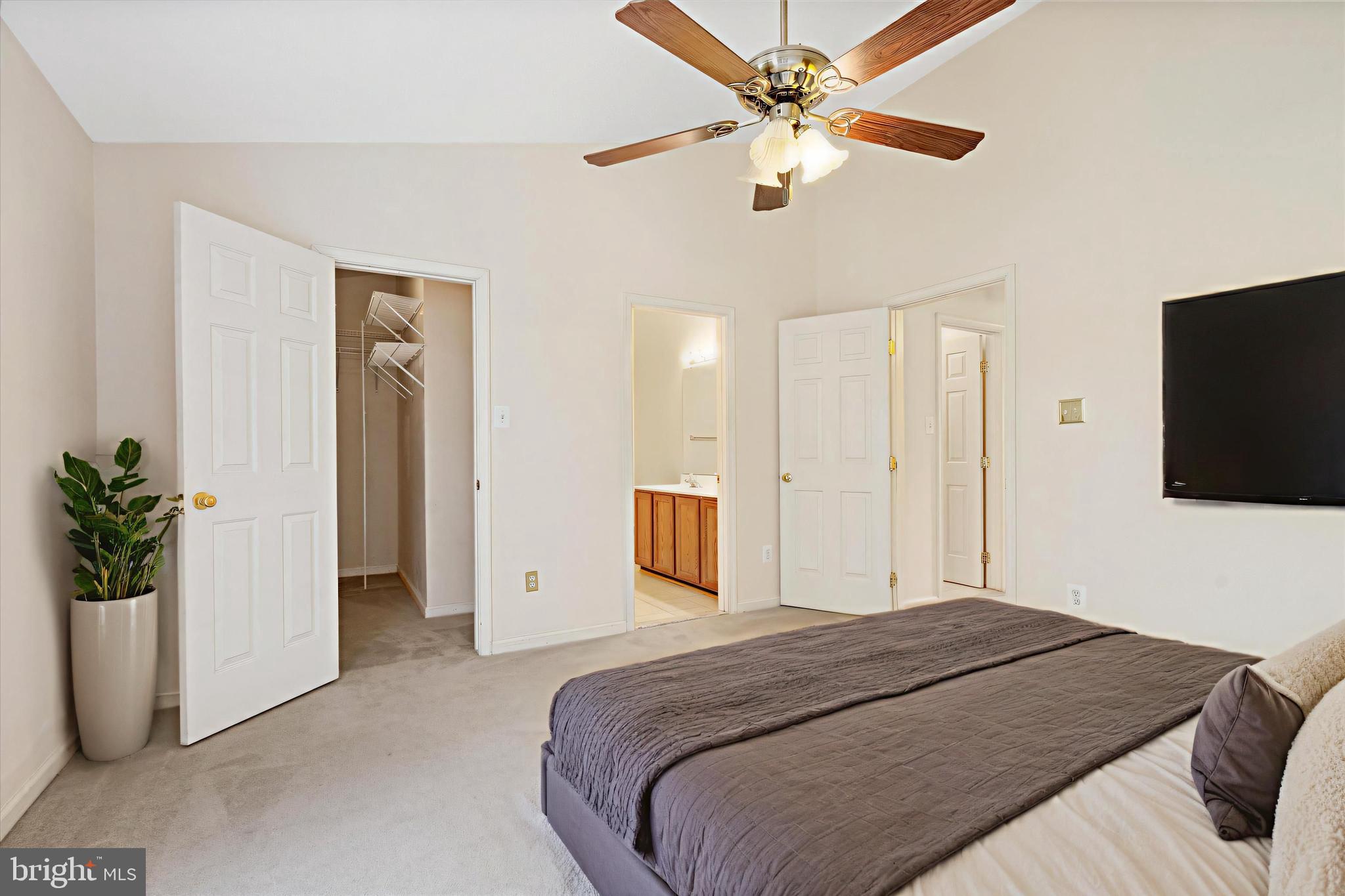 KINGSTOWNE - Residential