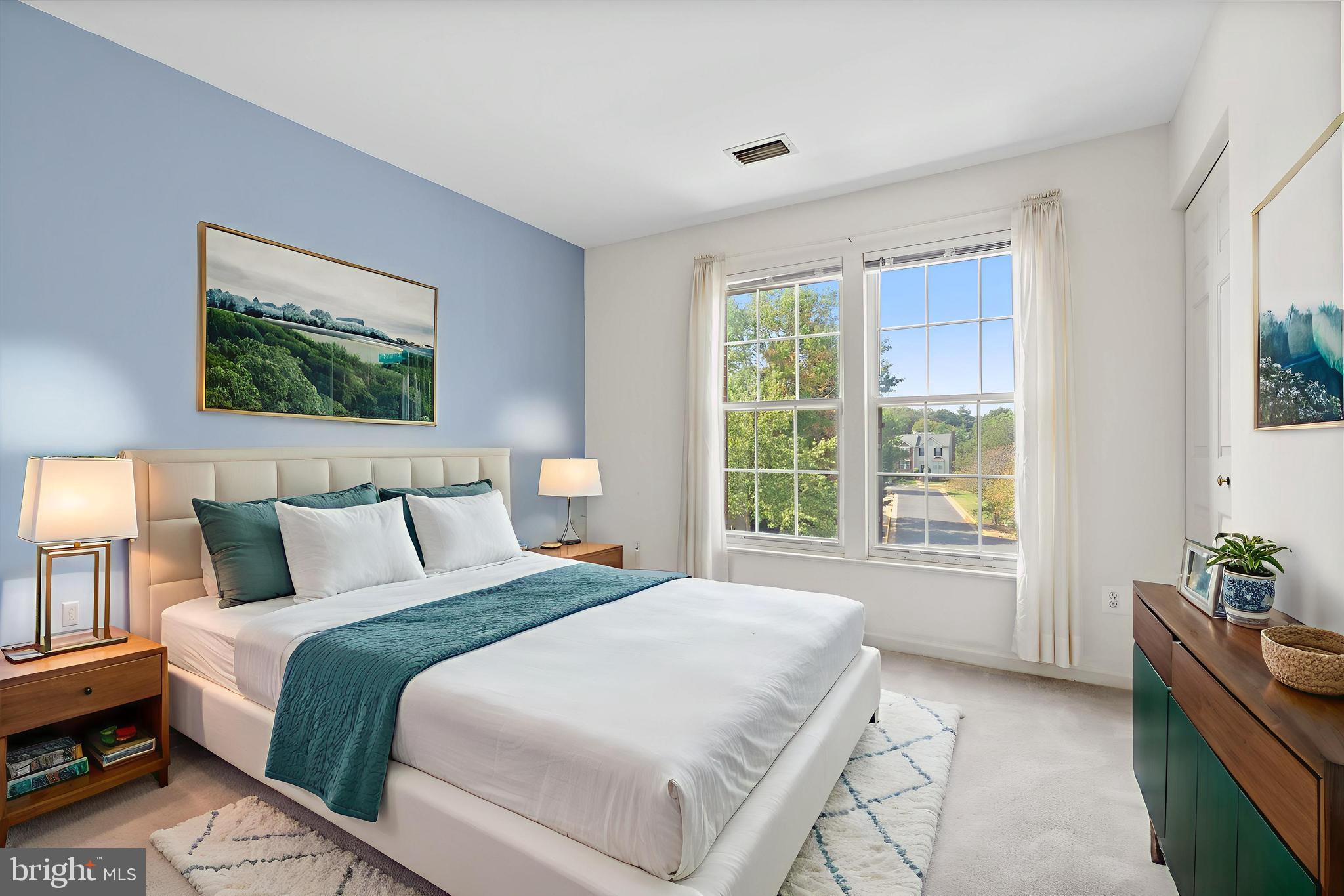 KINGSTOWNE - Residential