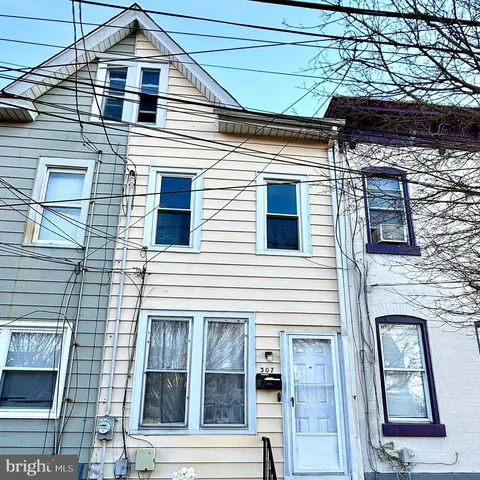 307 Cummings Avenue, Trenton, NJ MLS: NJME2056084