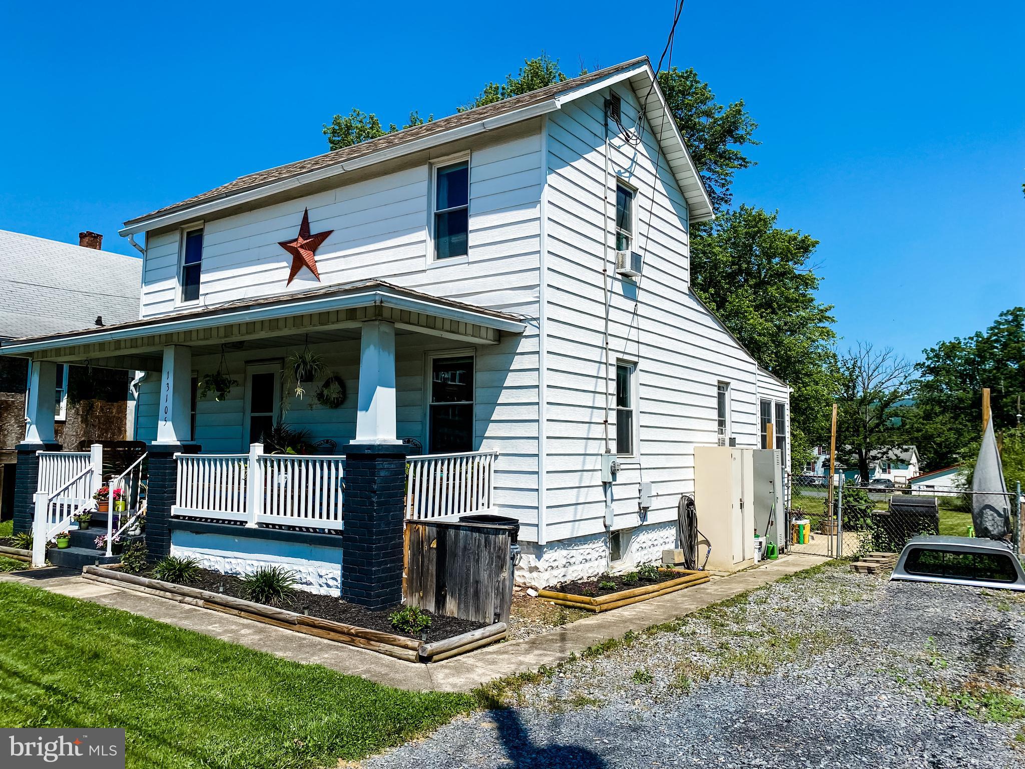 CRESAPTOWN - Residential