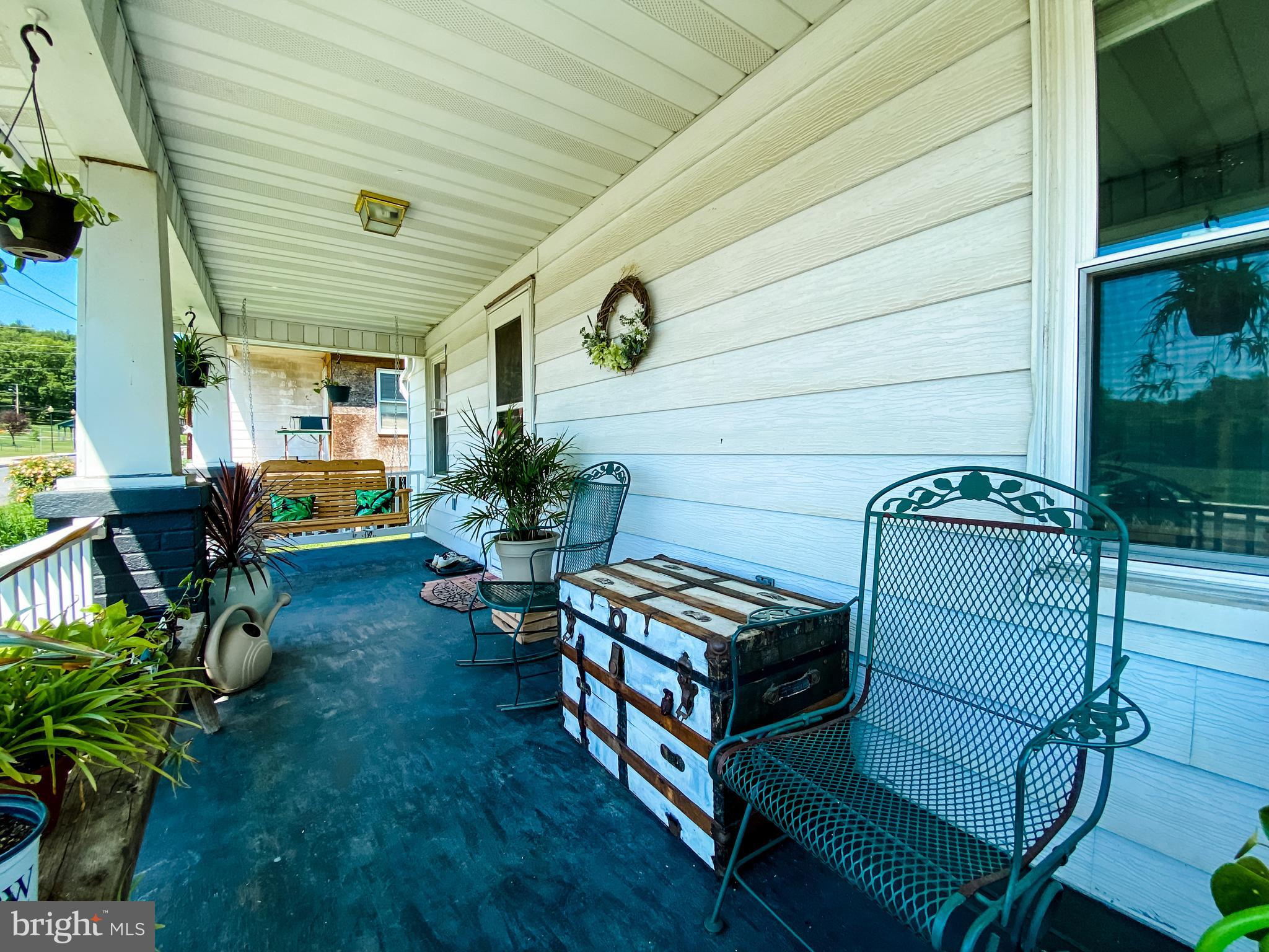 CRESAPTOWN - Residential