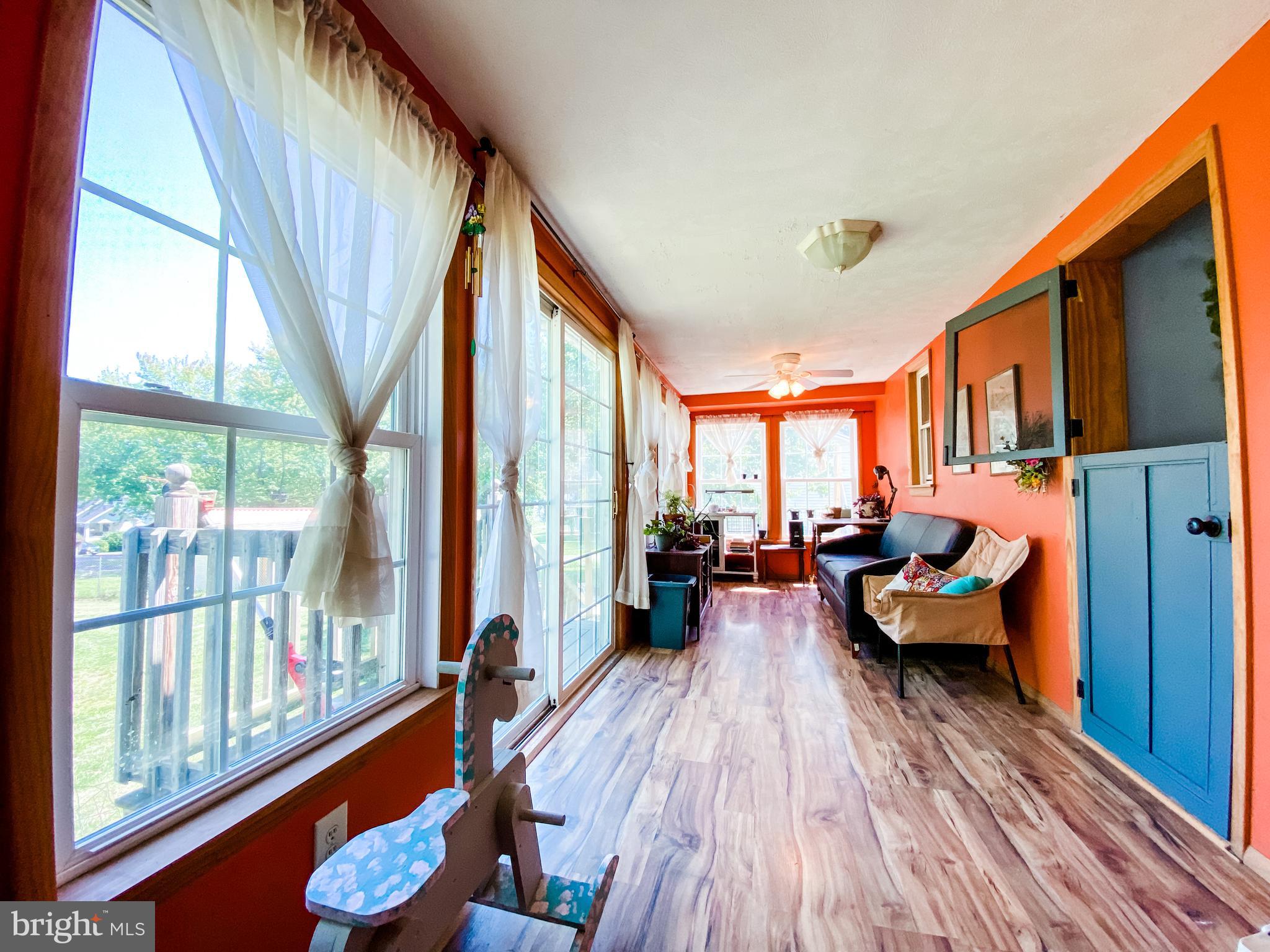 CRESAPTOWN - Residential