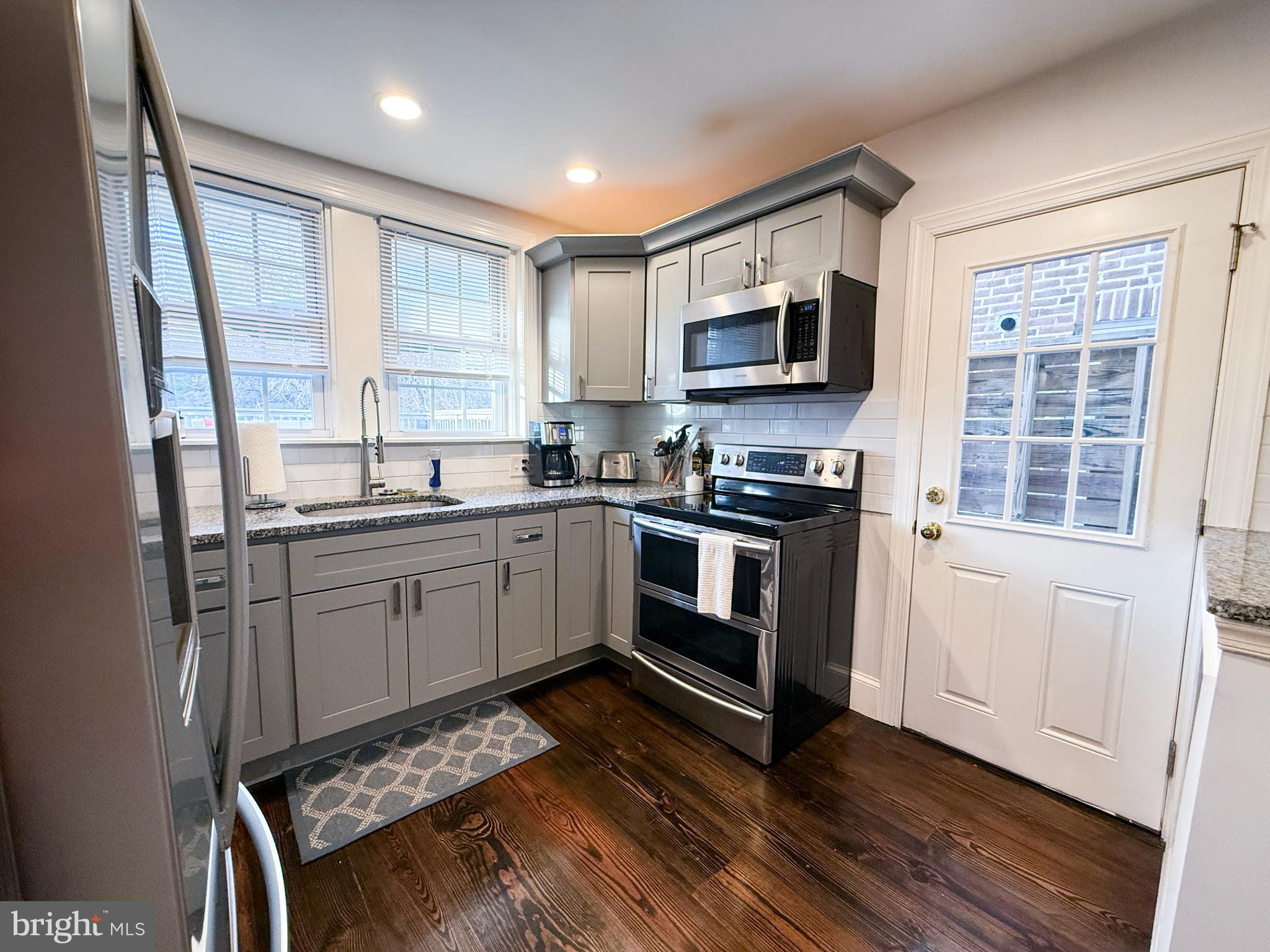 MANAYUNK - Residential Lease