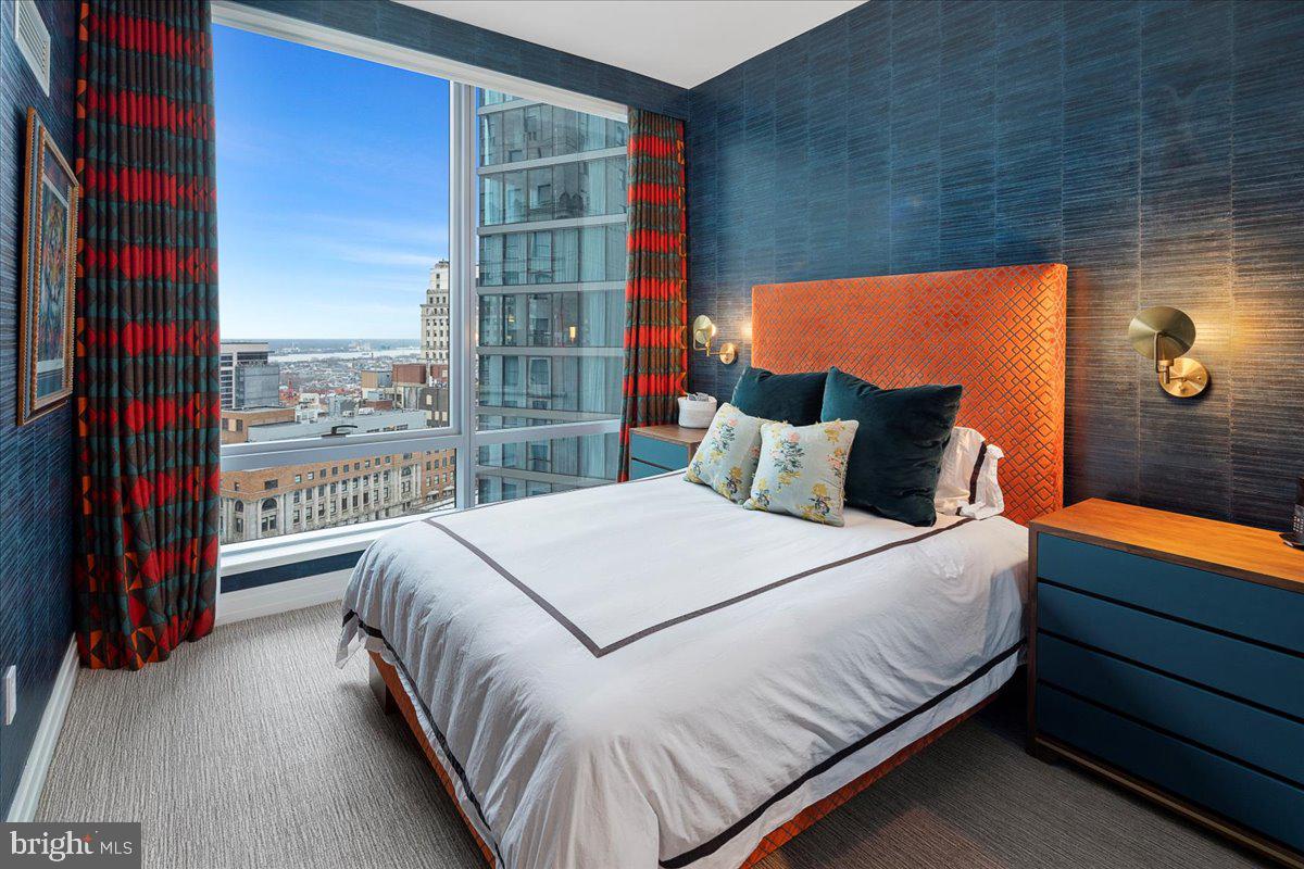 CENTER CITY - Residential