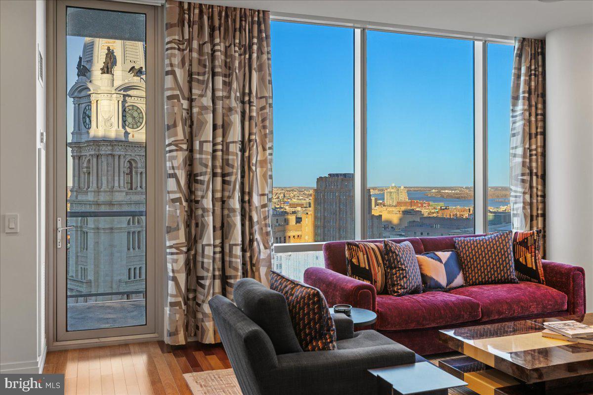 CENTER CITY - Residential