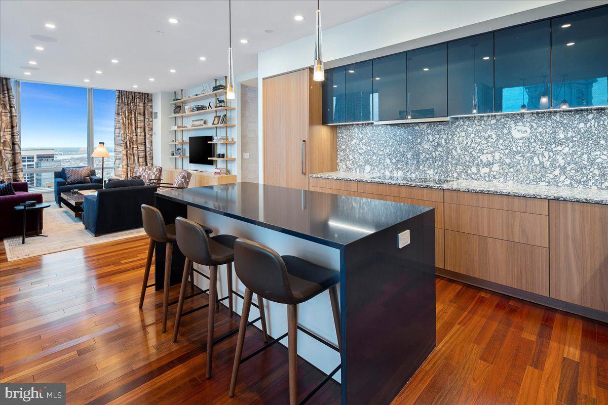 CENTER CITY - Residential