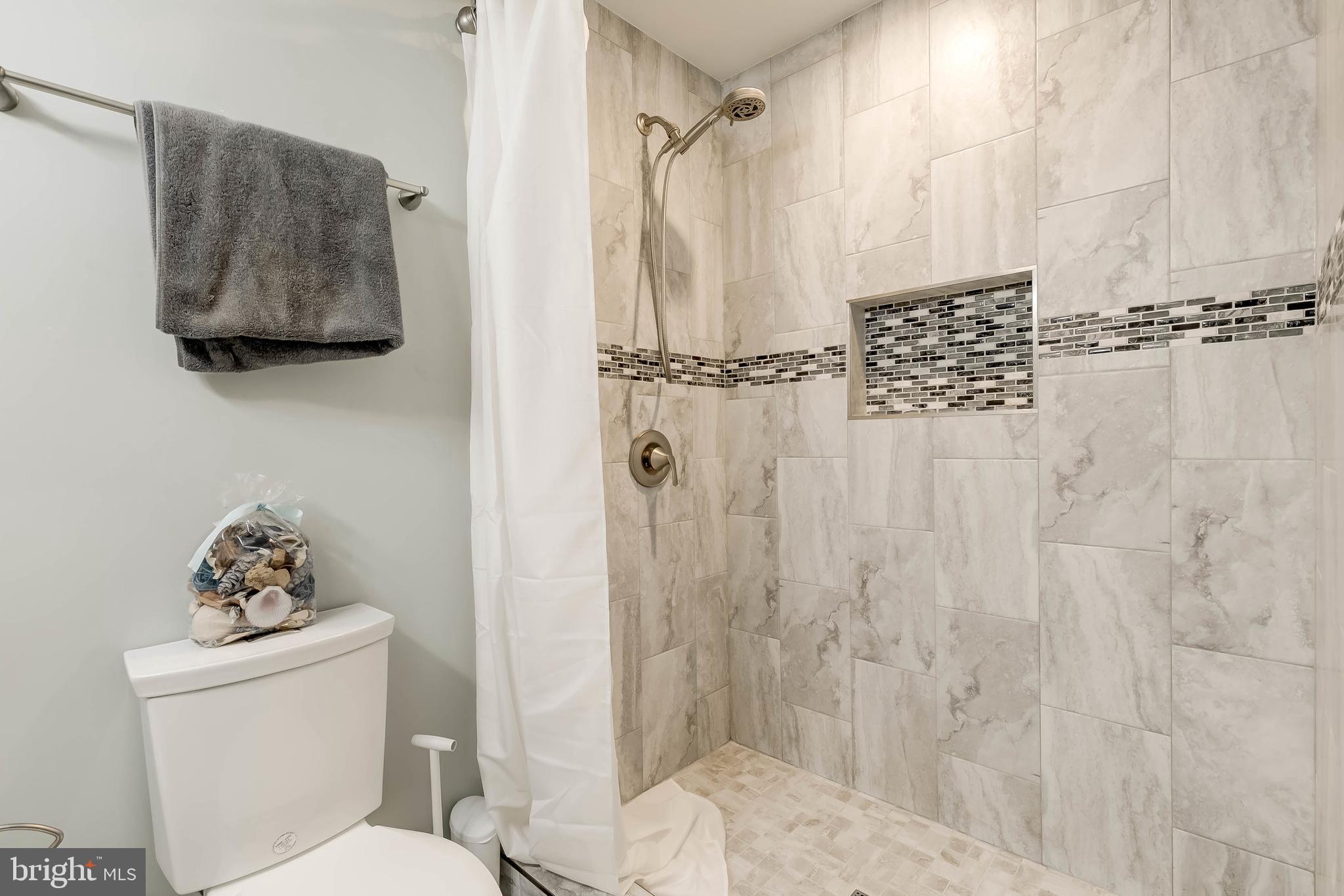 SETTLERS LANDING - Residential