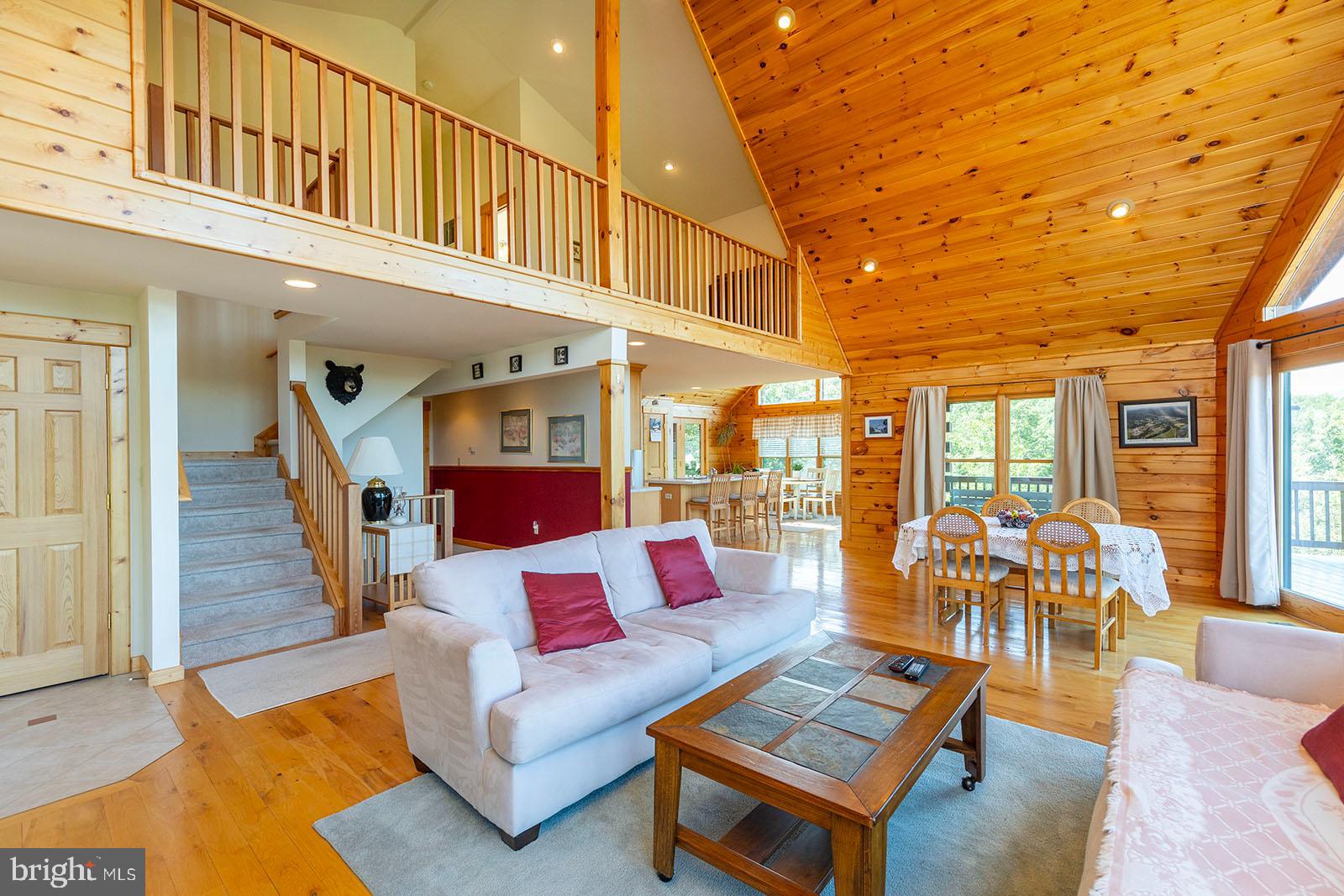 WOODLAND ESTATES - Residential