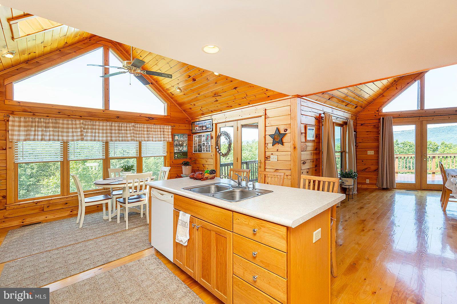 WOODLAND ESTATES - Residential