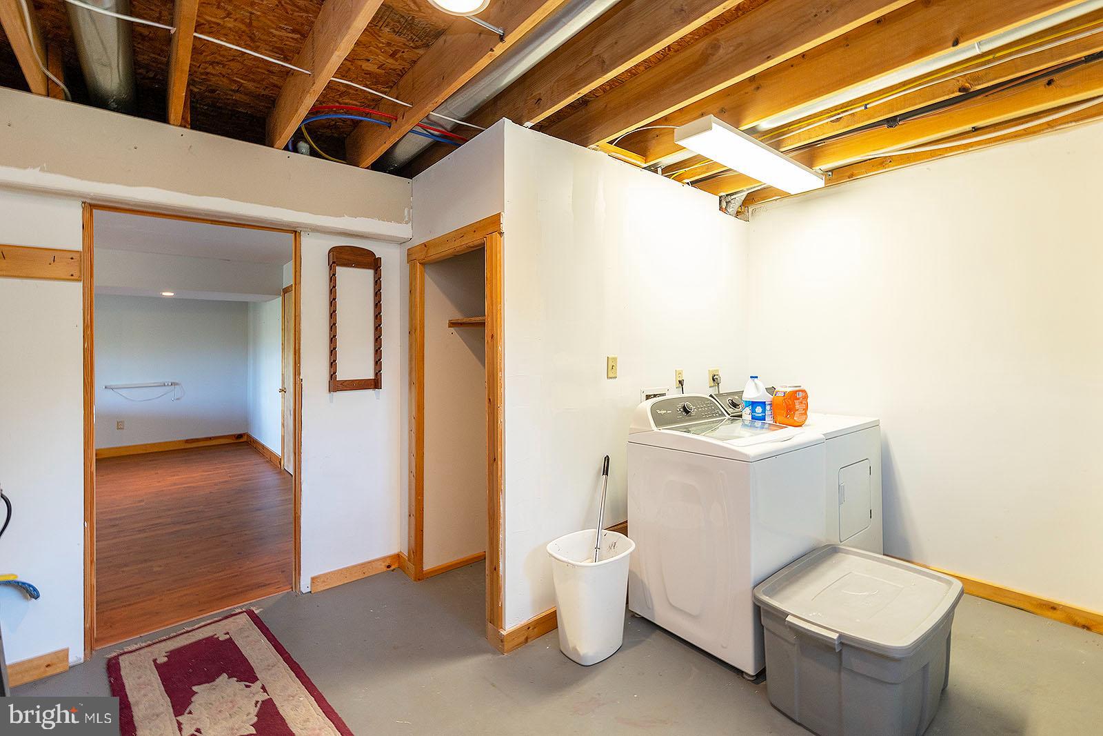 WOODLAND ESTATES - Residential