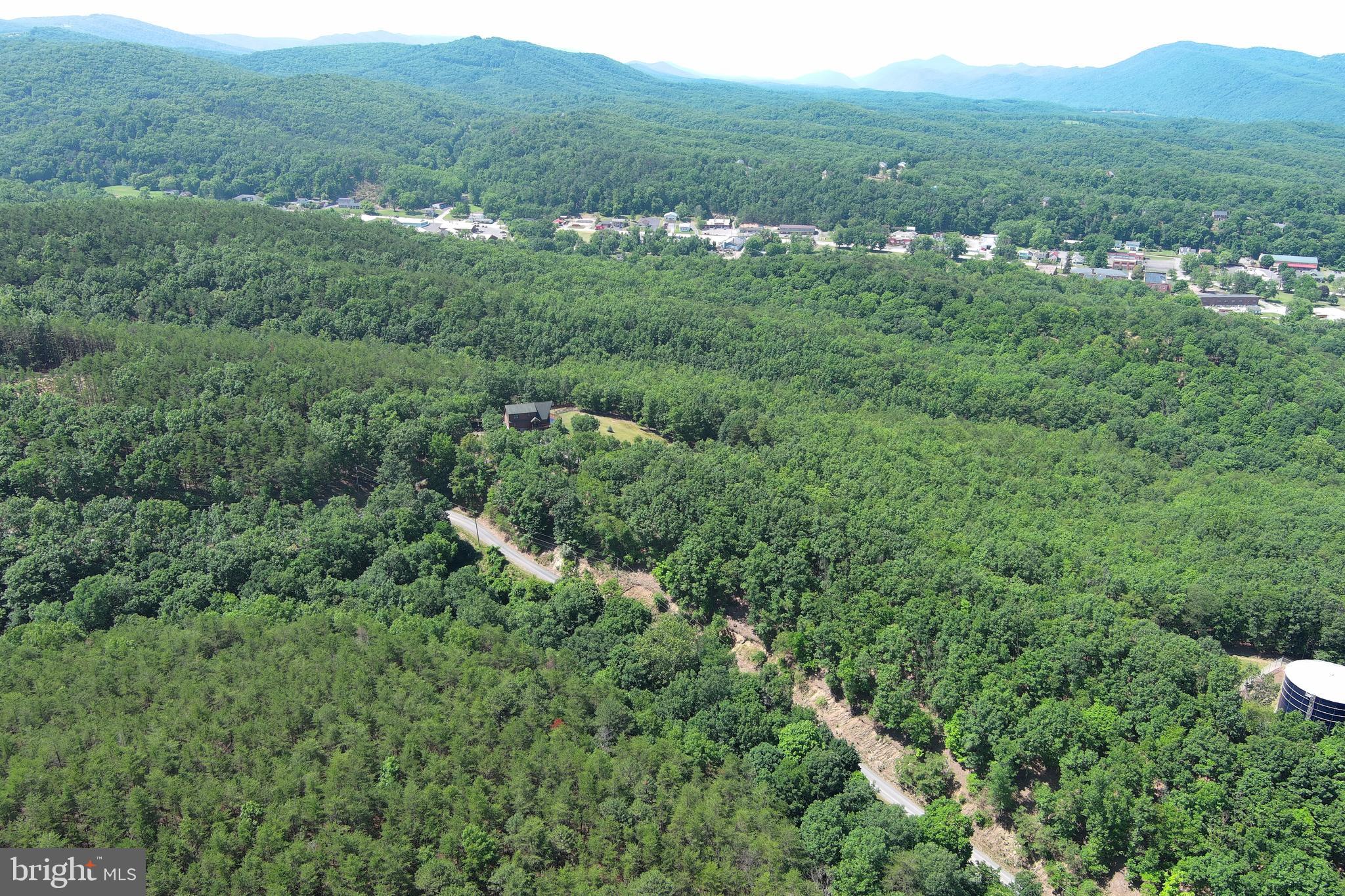 WOODLAND ESTATES - Residential