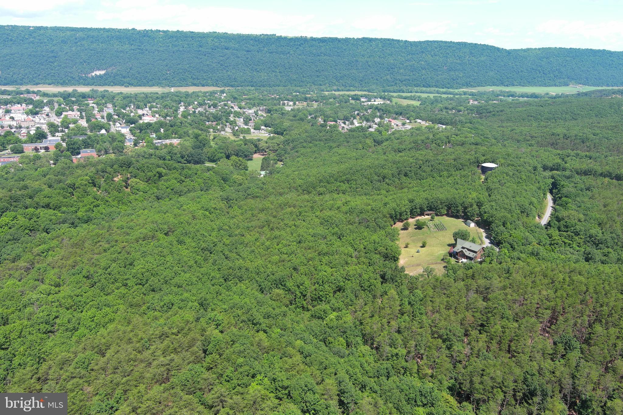 WOODLAND ESTATES - Residential