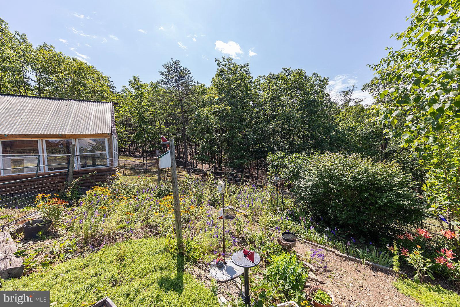 WOODLAND ESTATES - Residential