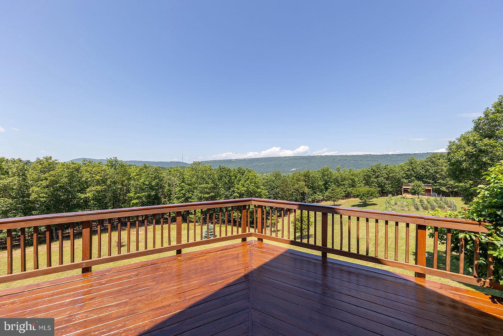 WOODLAND ESTATES - Residential