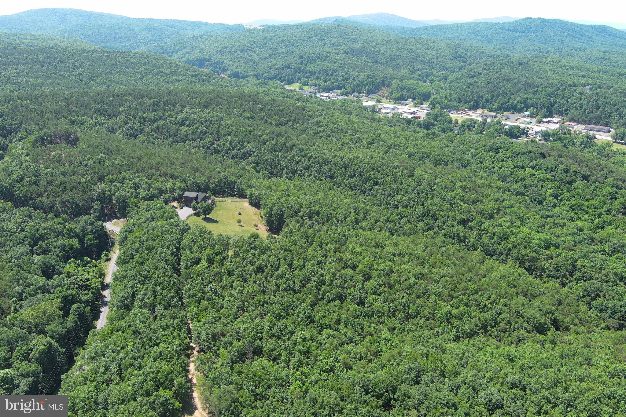 WOODLAND ESTATES - Residential